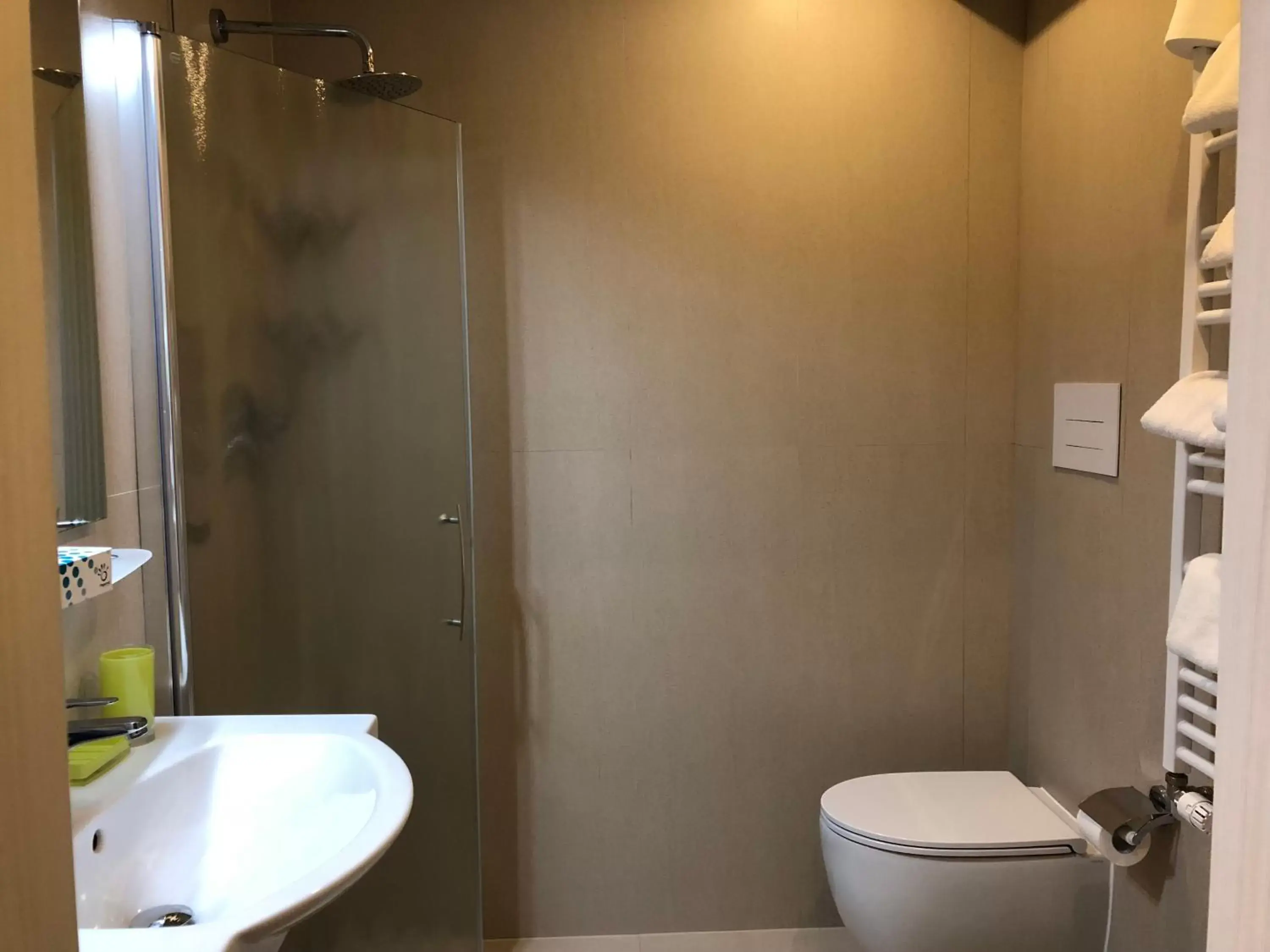 Bathroom in Hotel Enrichetta