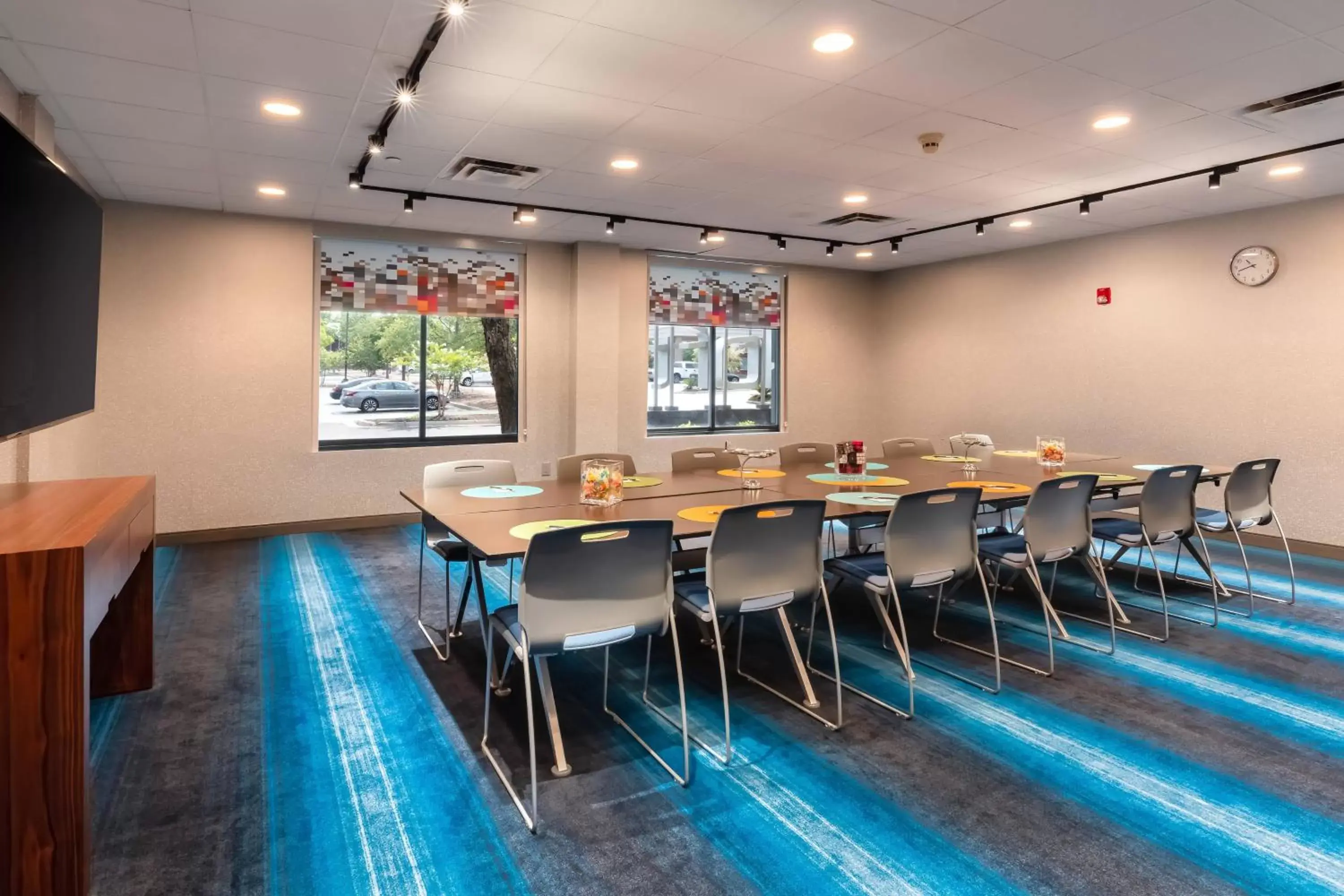 Meeting/conference room, Restaurant/Places to Eat in Aloft Columbia Harbison