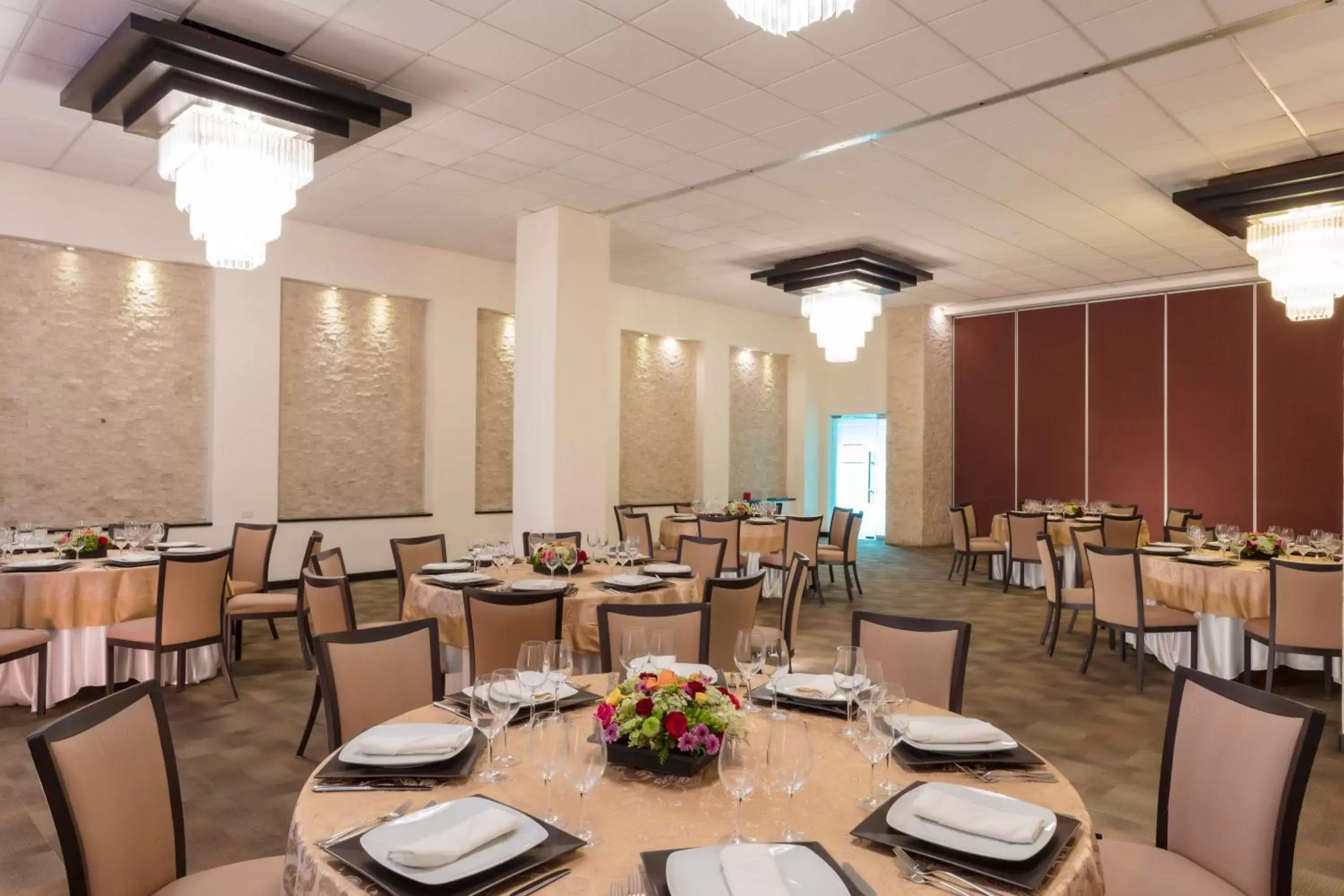 Meeting/conference room, Restaurant/Places to Eat in Gamma Campeche Malecon