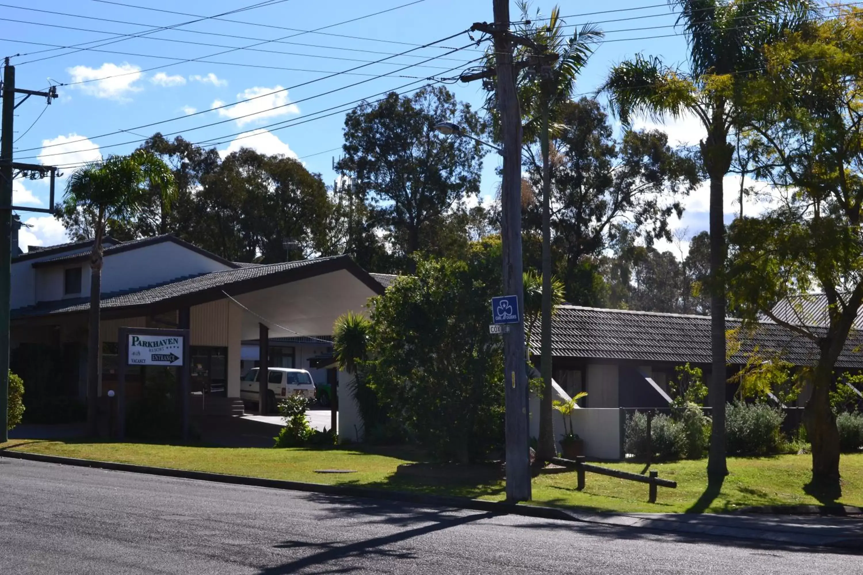 Facade/entrance, Property Building in Parkhaven