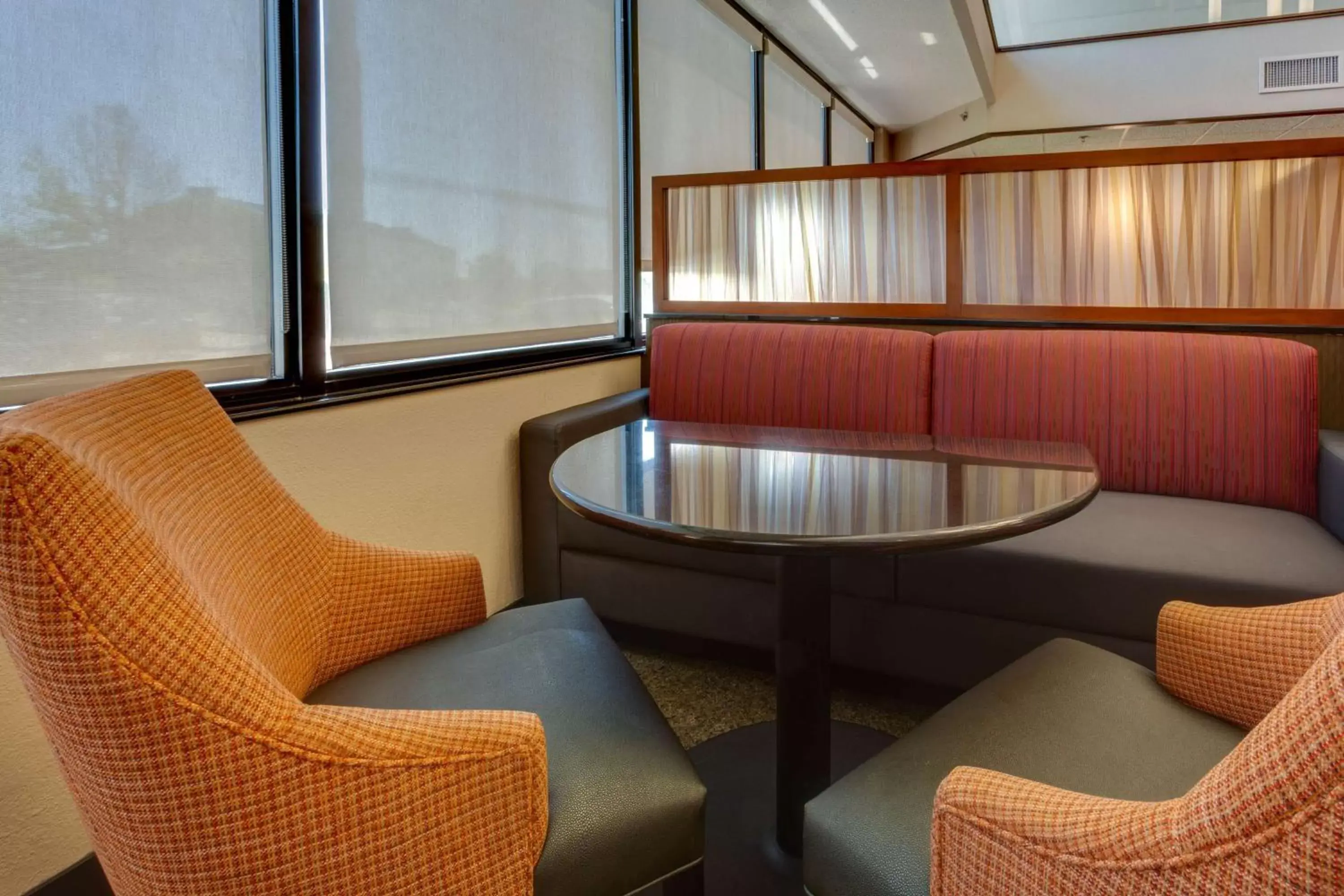 Lobby or reception, Seating Area in Drury Inn & Suites Memphis Southaven