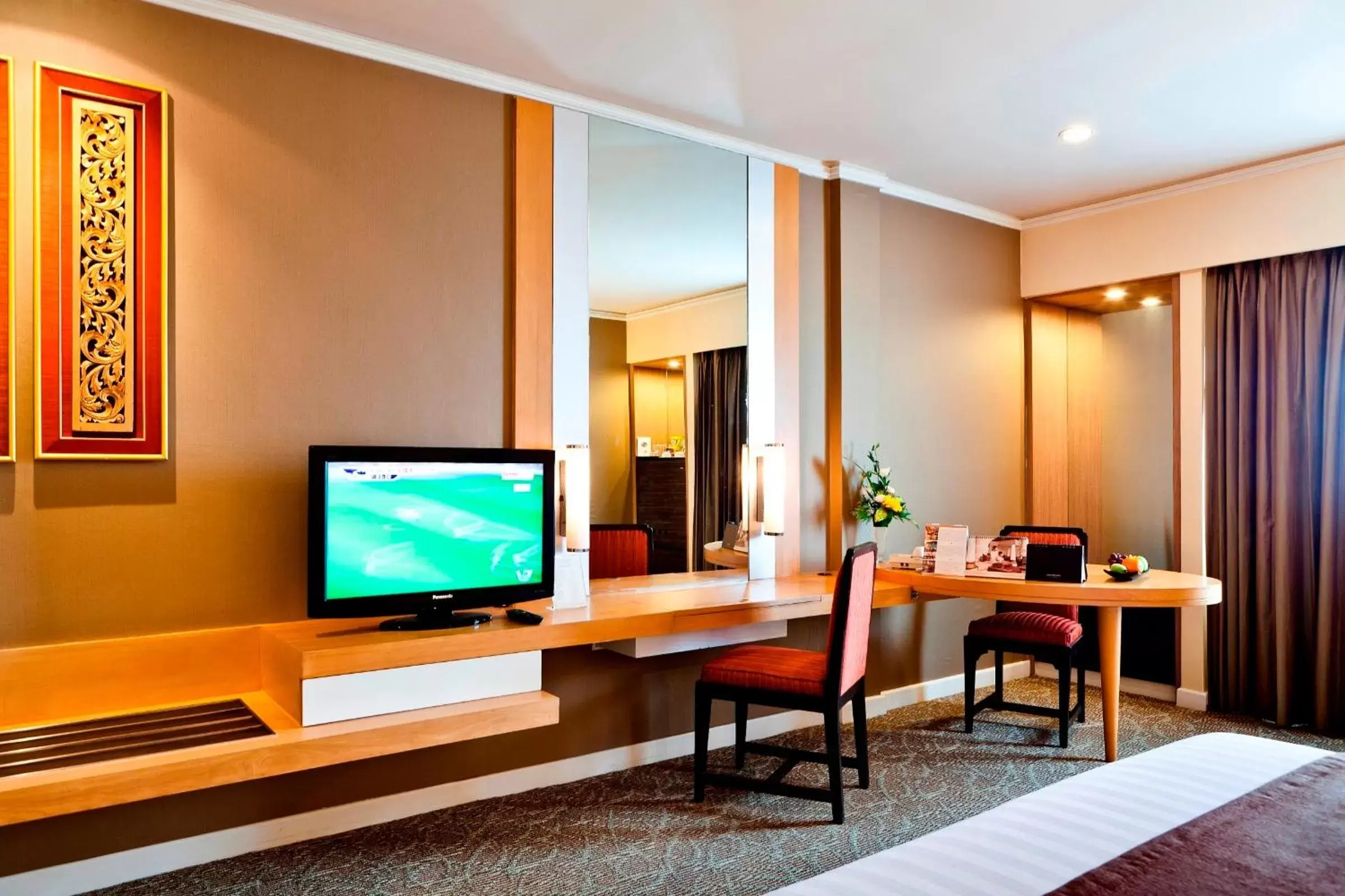 TV and multimedia, TV/Entertainment Center in Royal Princess Larn Luang - SHA Extra Plus