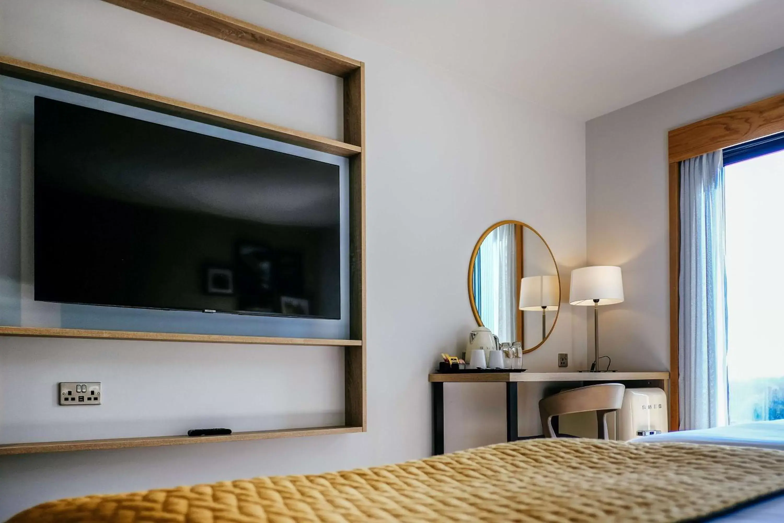 Bedroom, Bed in Hilton Garden Inn Snowdonia Bedroom, Bed in Hilton Garden Inn Snowdonia