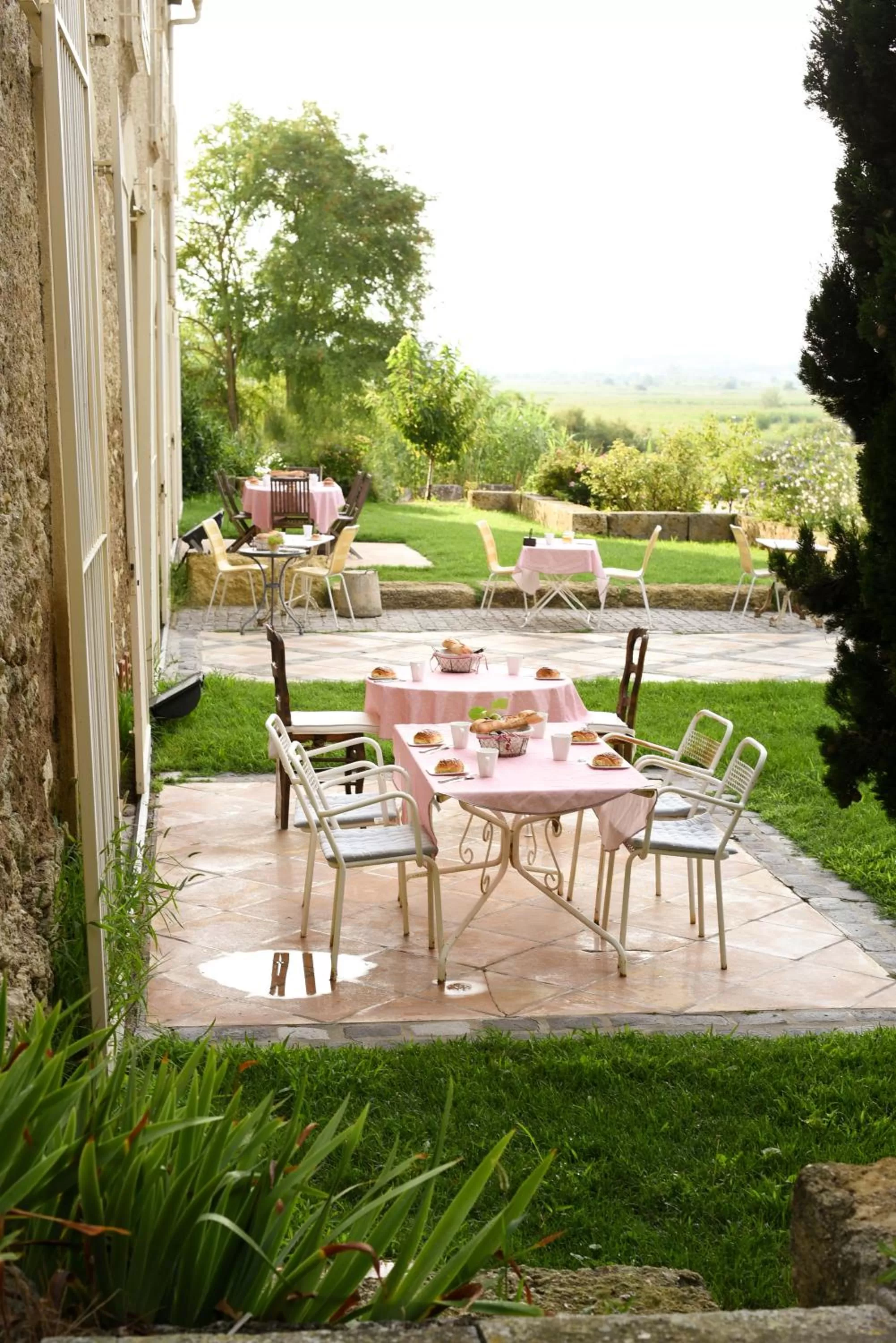 Breakfast in La Bergerie de l'etang