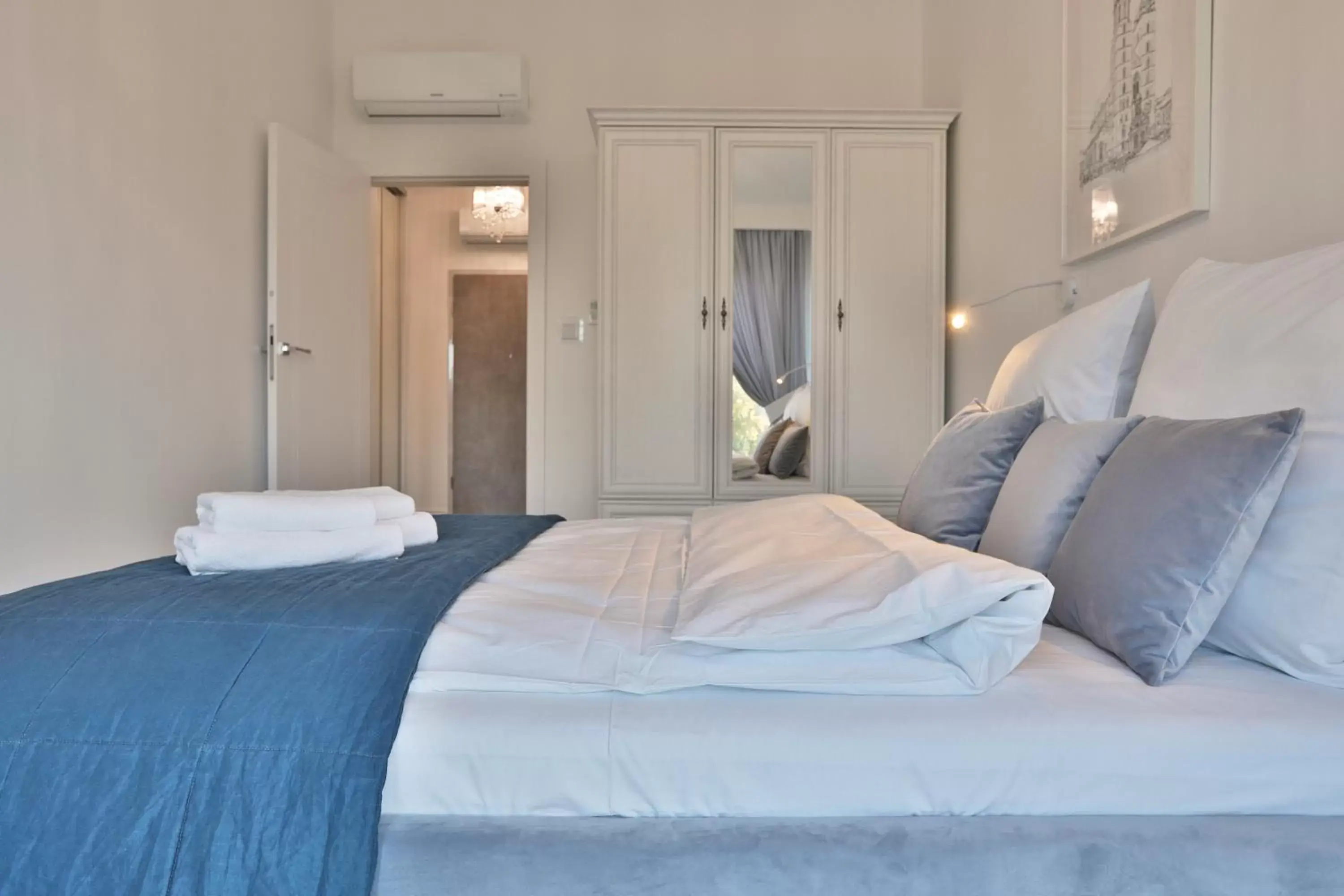 Photo of the whole room, Bed in RAJSKA 3 by PI Apartments Photo of the whole room, Bed in RAJSKA 3 by PI Apartments