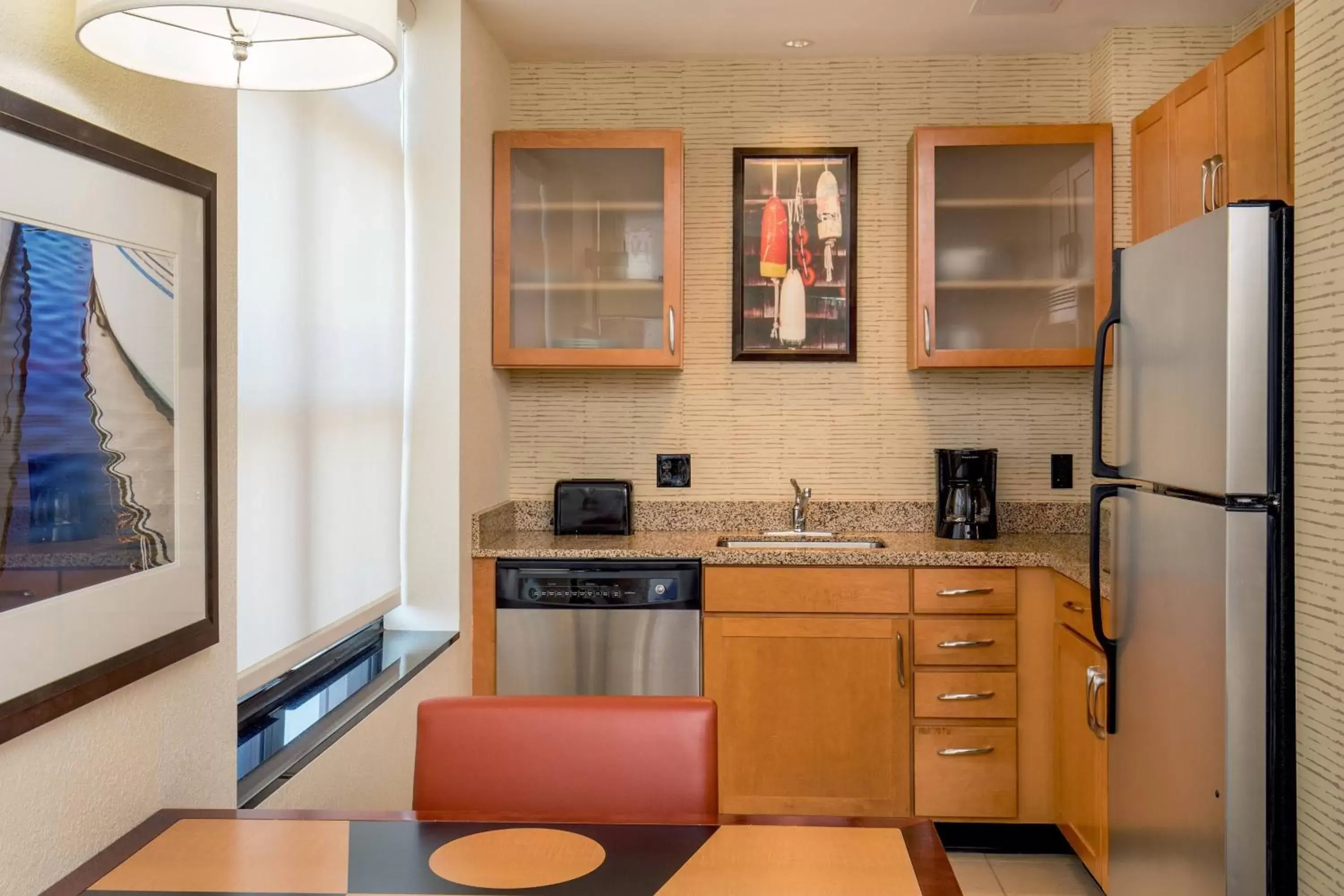 Kitchen or kitchenette, Kitchen/Kitchenette in Residence Inn Portland Downtown Waterfront