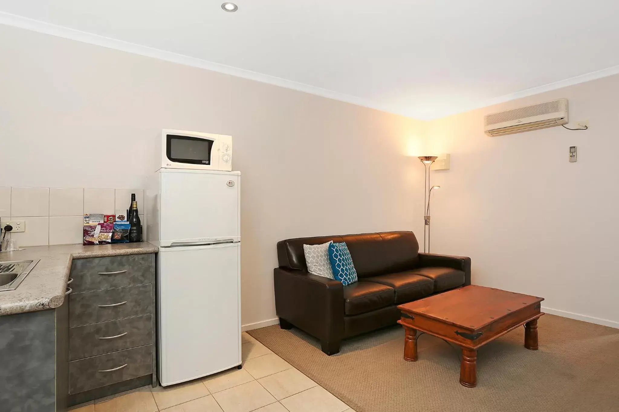 Seating Area in Quality Inn & Suites The Menzies