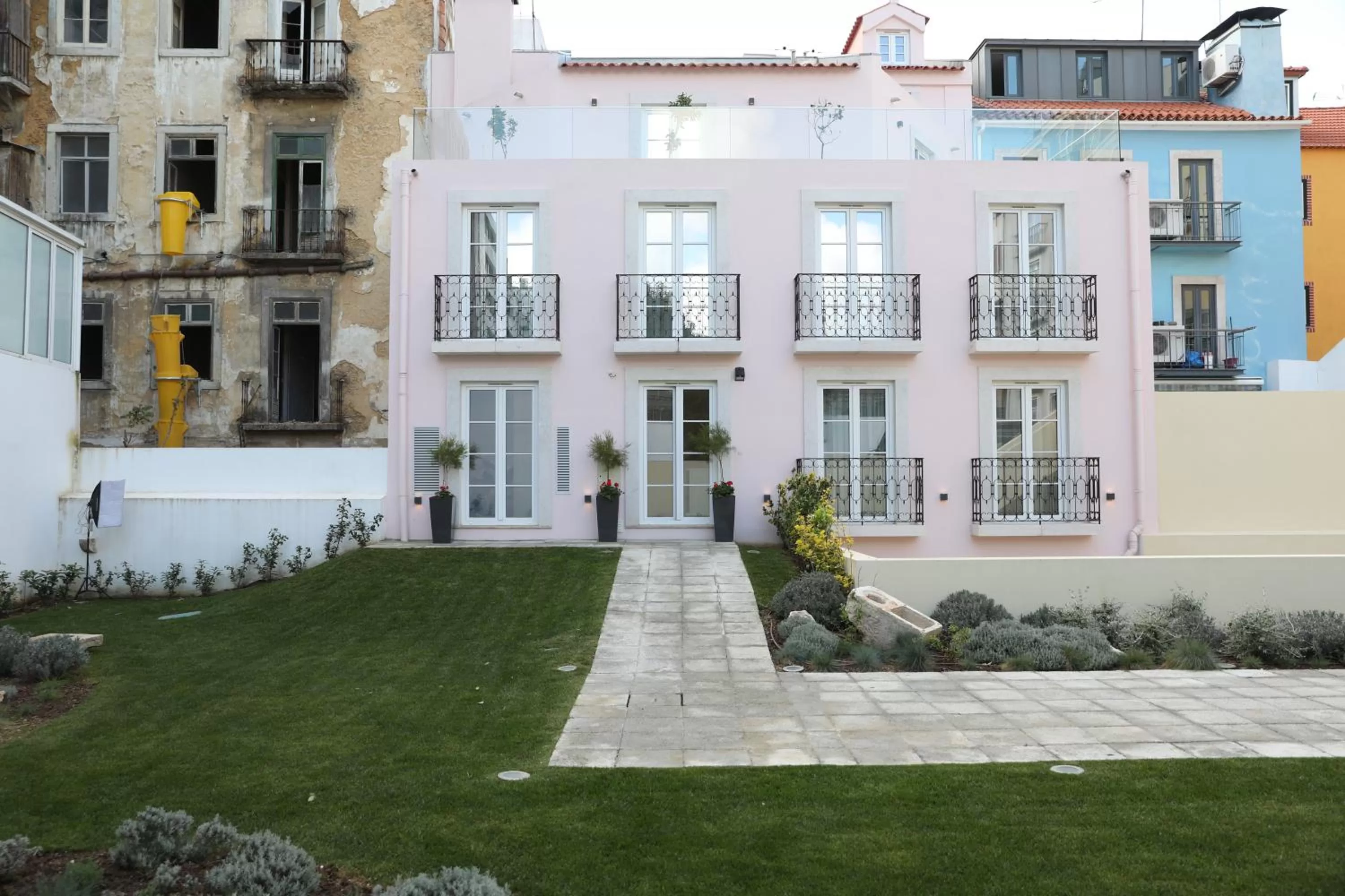 Property Building in TM Luxury Apartments Lisbon