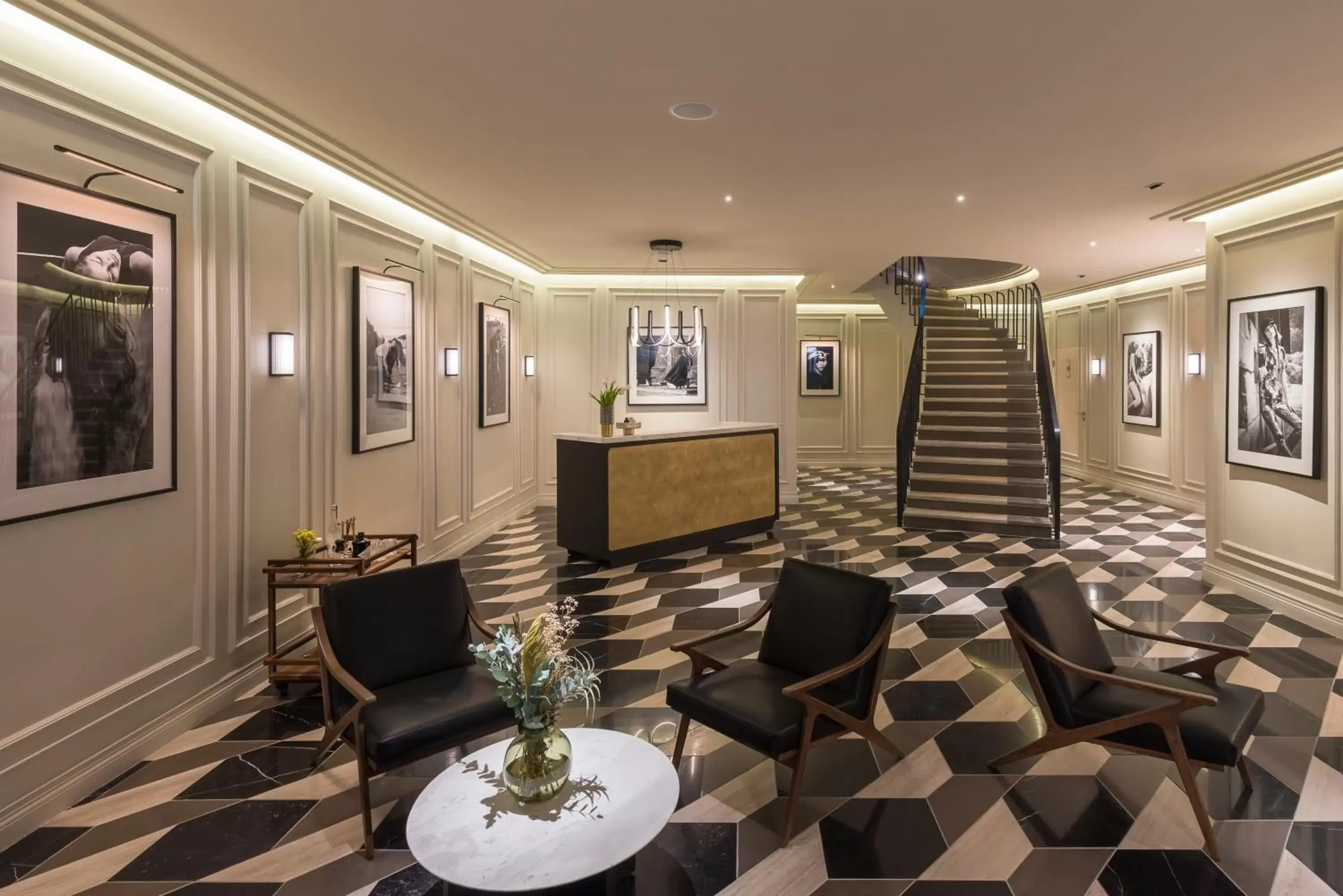 Lobby or reception, Lobby/Reception in The Amsterdam-Luxury Plus by Viadora