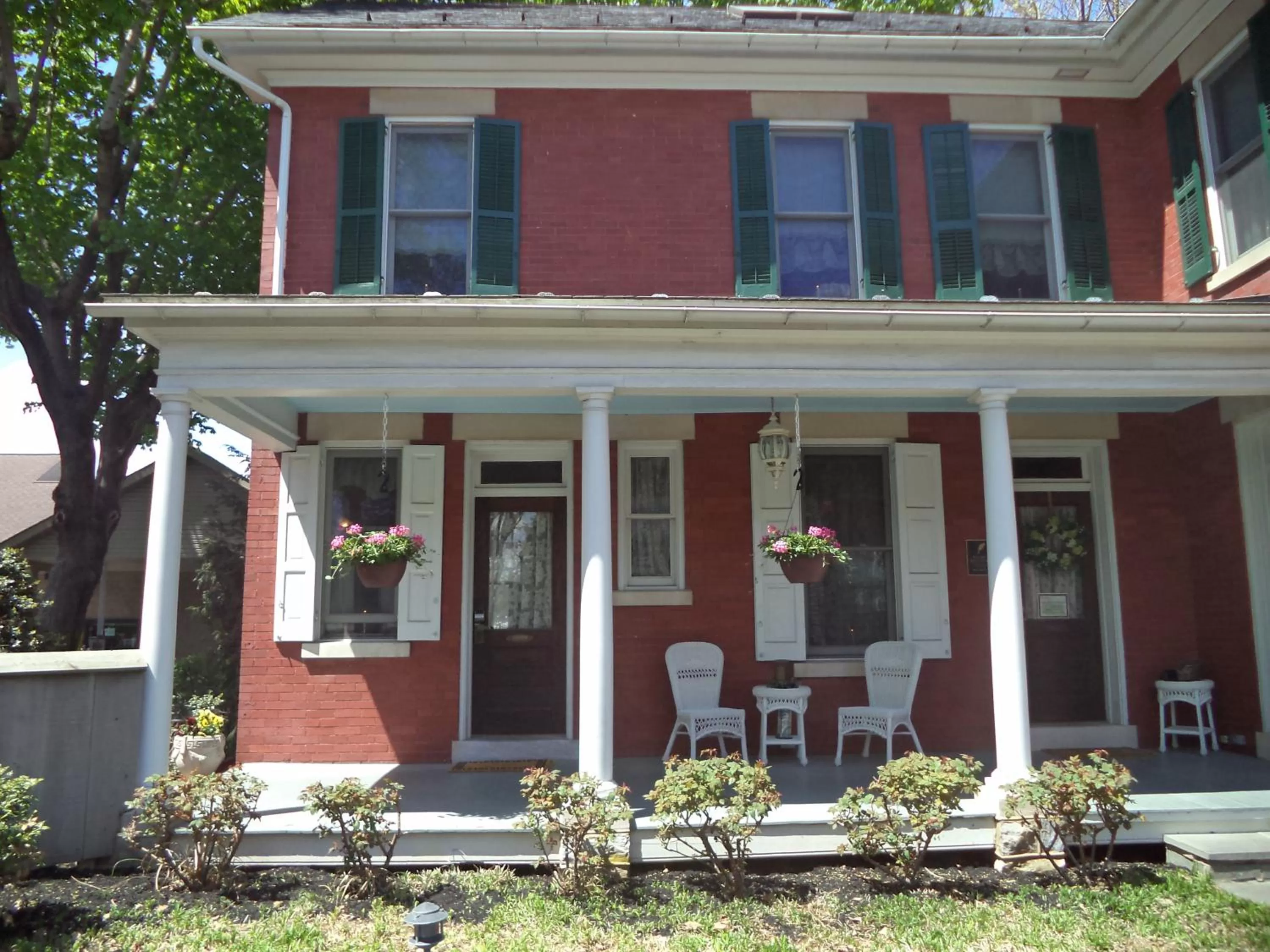 Spring in The Inn & Spa at Intercourse Village