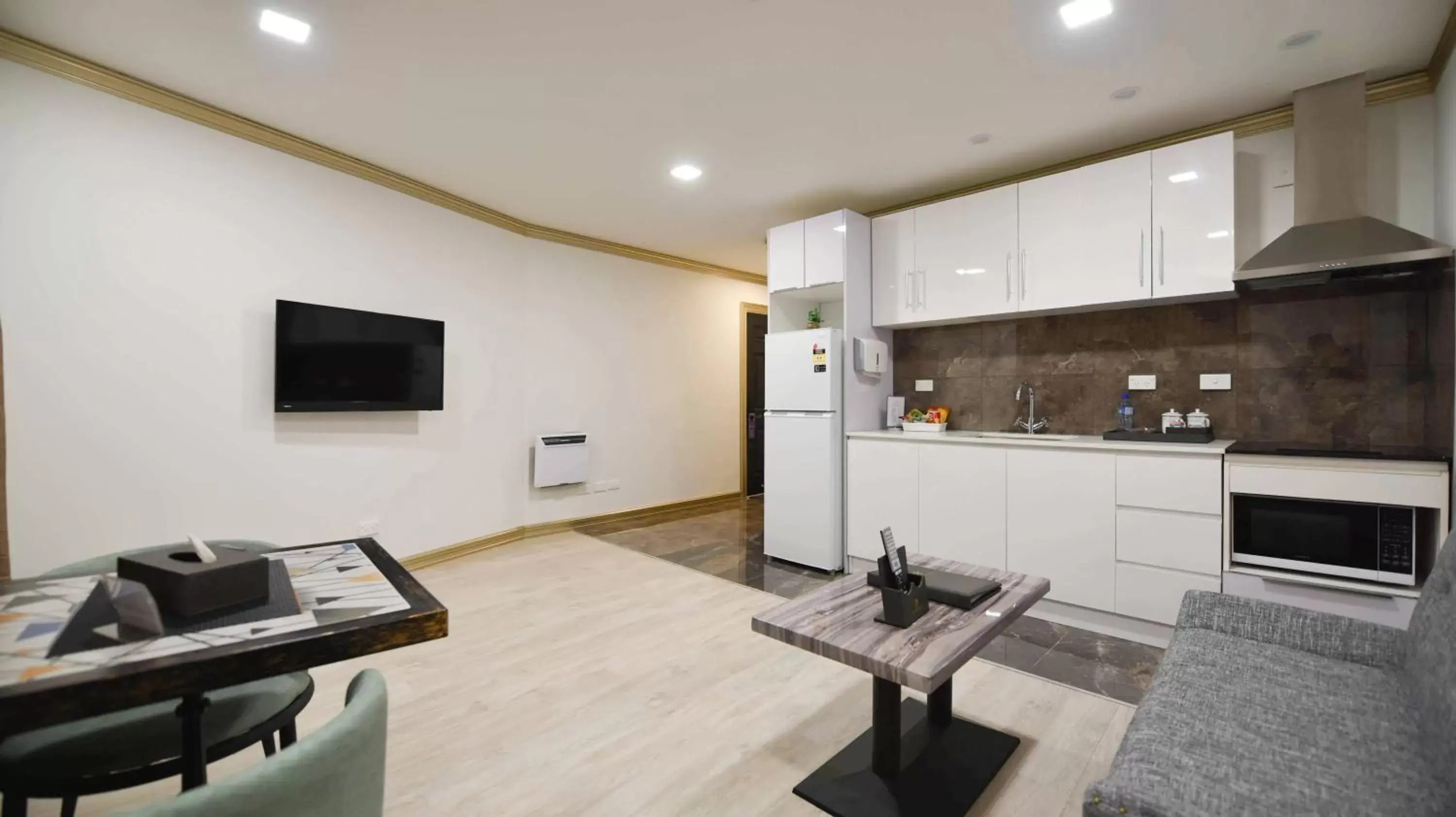 Kitchen or kitchenette, Seating Area in Regal Residency