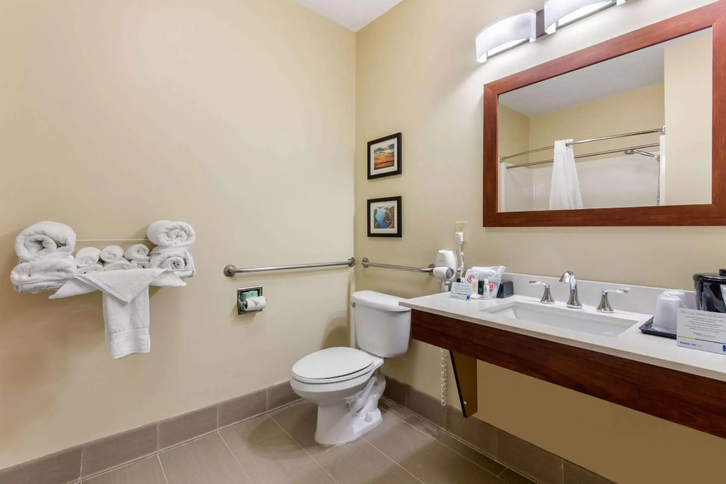 Photo of the whole room, Bathroom in Comfort Inn & Suites