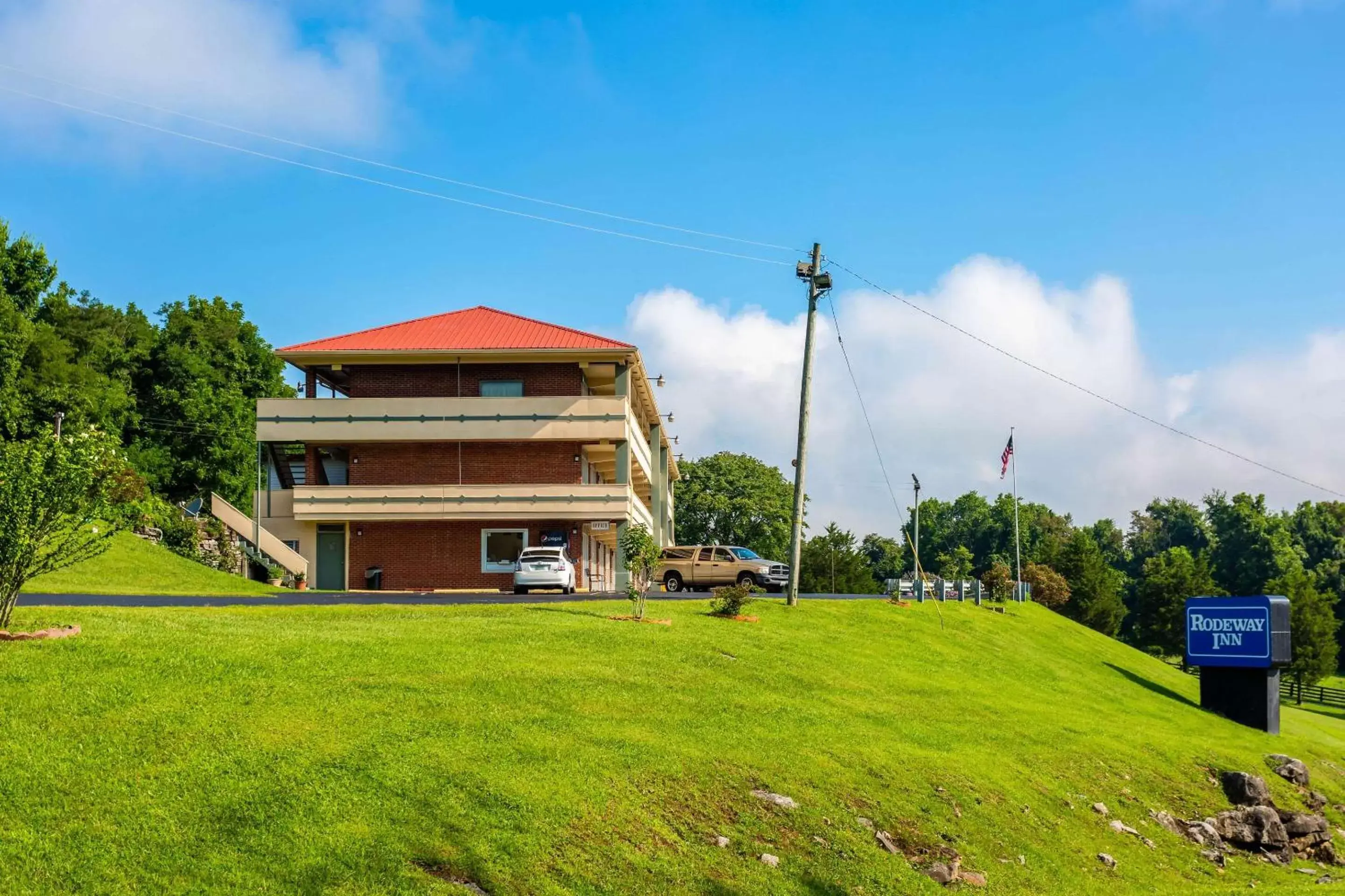 Property Building in Rodeway Inn Renfro Valley