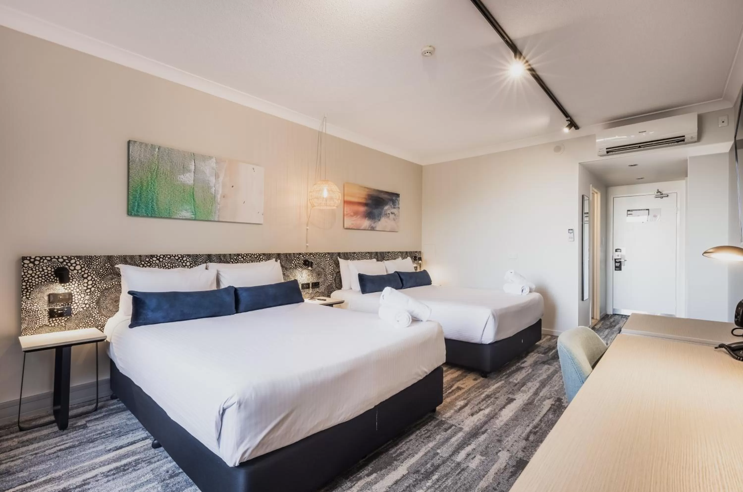 Bedroom, Bed in Nightelier Mermaid Waters