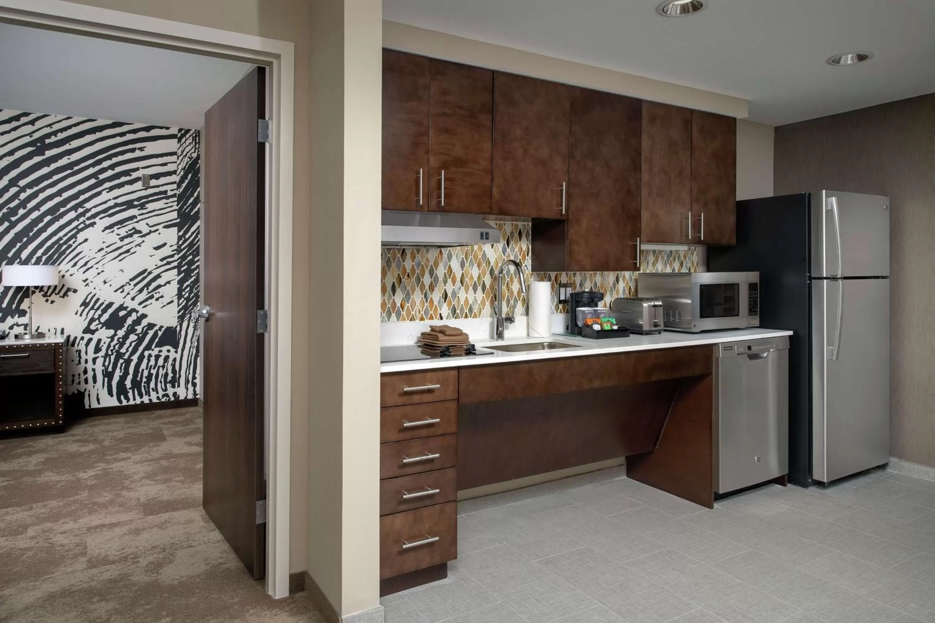 Kitchen or kitchenette in Homewood Suites by Hilton Austin Downtown