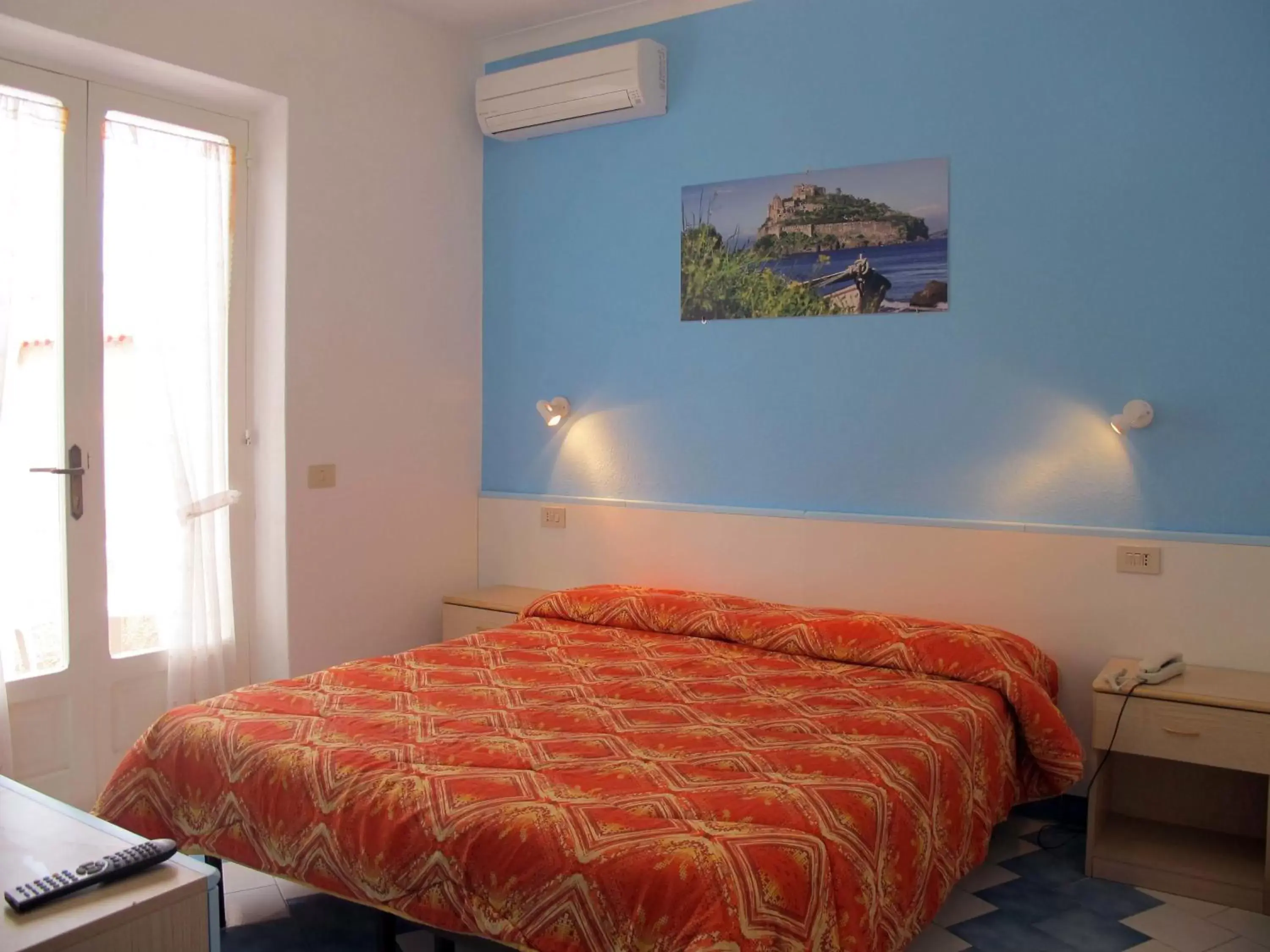 Bed in Aparthotel Villa Marinù