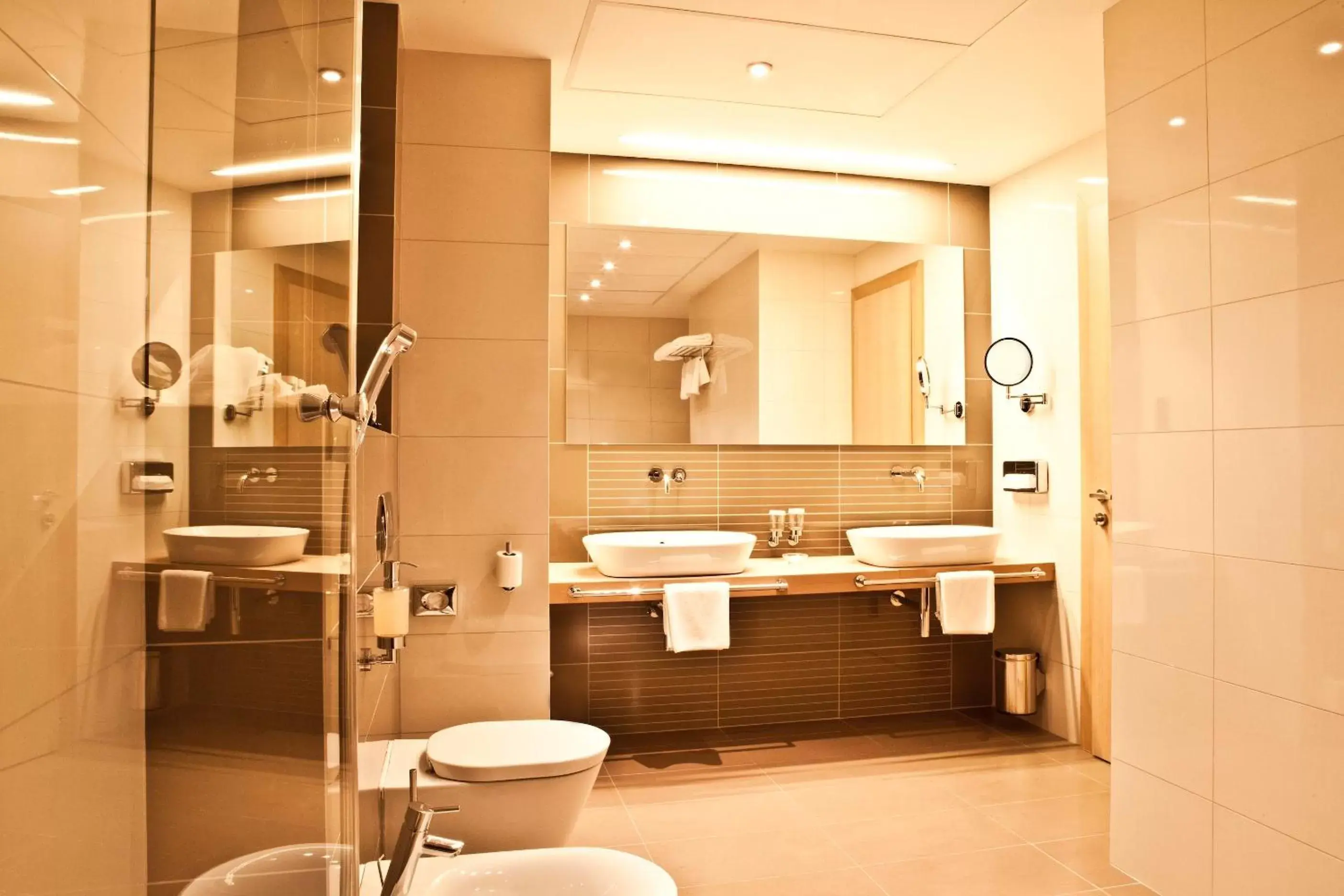 Bathroom in Roset Hotel & Residence