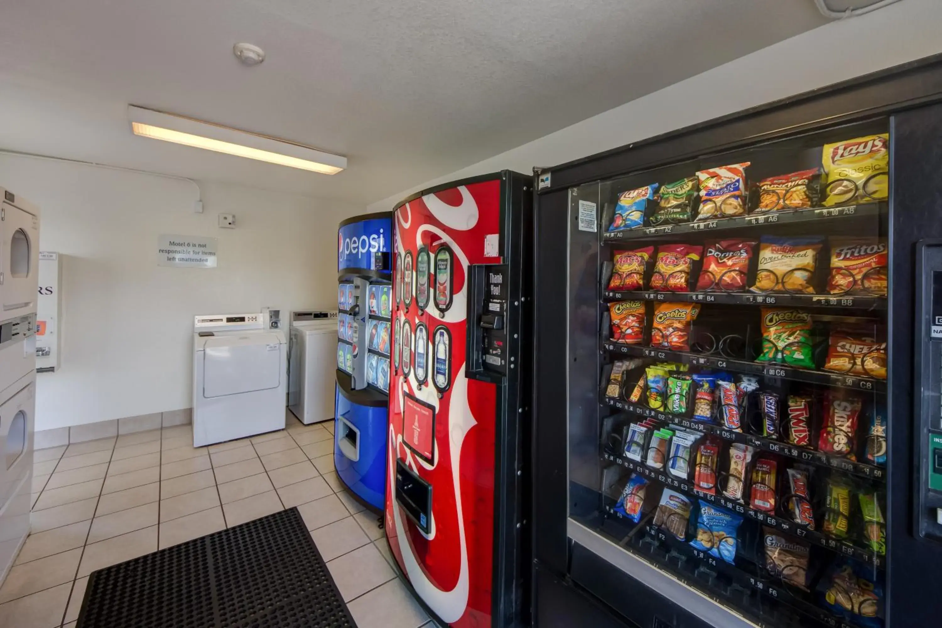 Food, Supermarket/Shops in Motel 6-Lakeland, FL