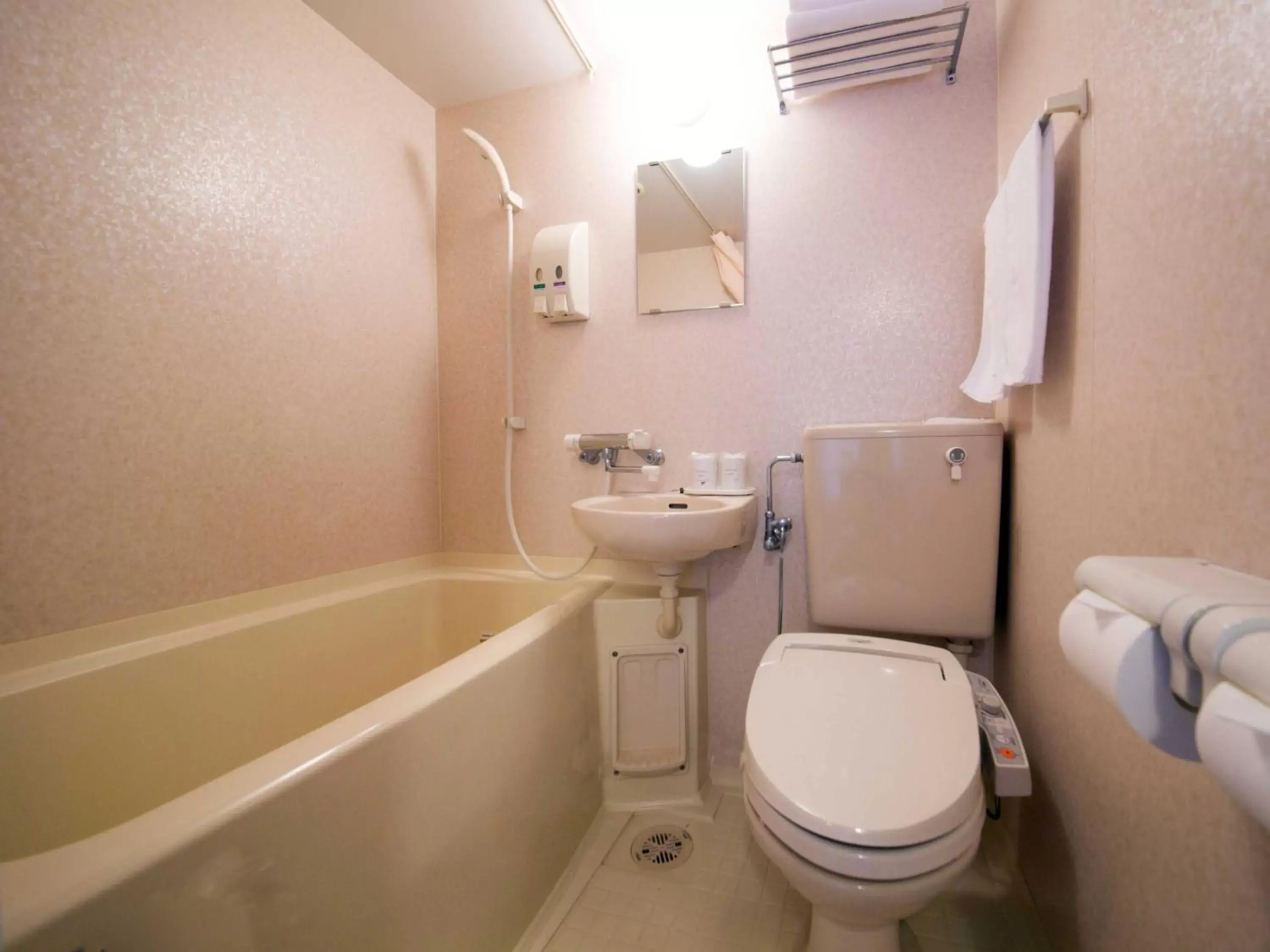 Shower, Bathroom in Numazu Grand Hotel