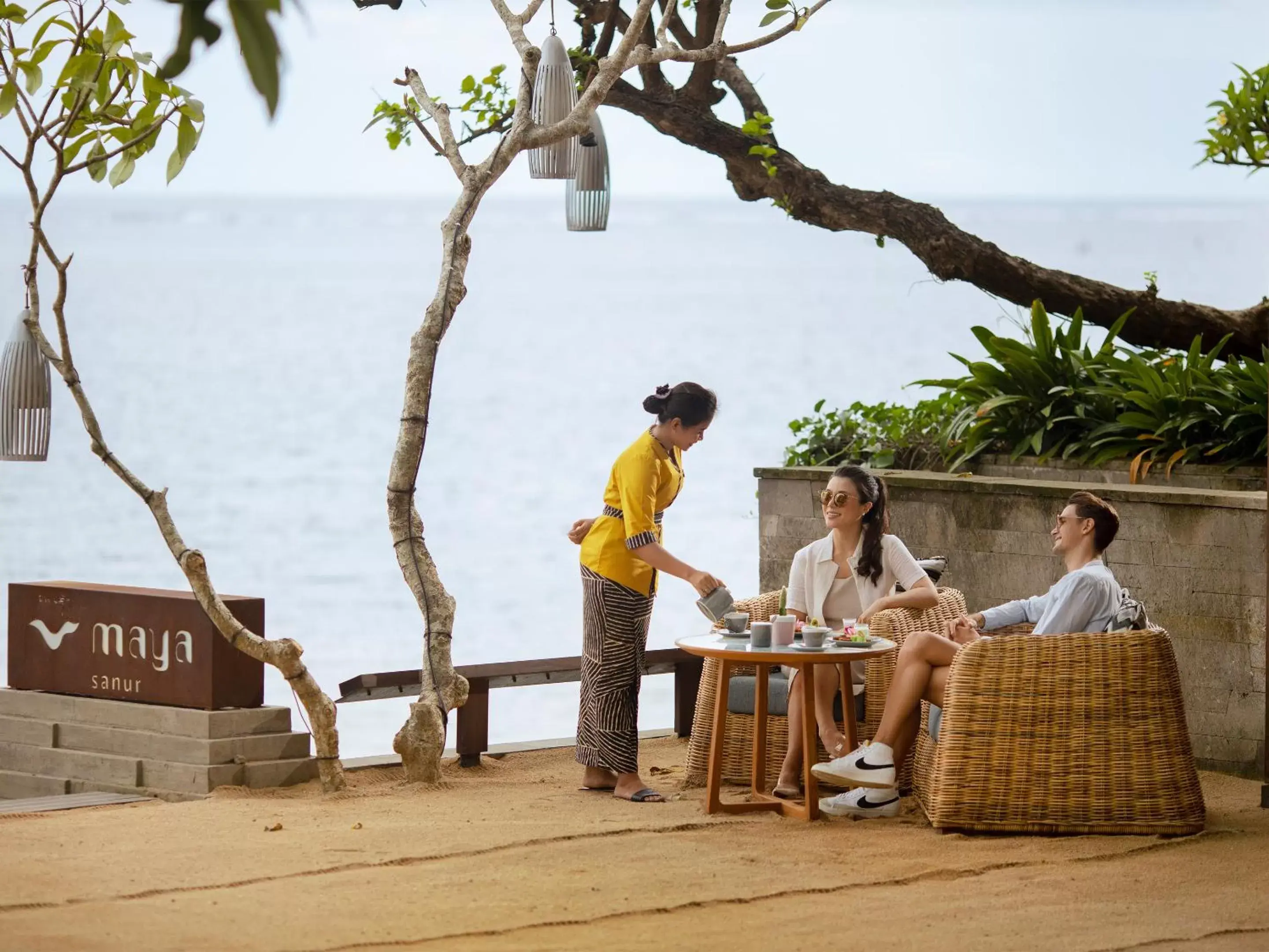 Restaurant/places to eat, Family in Maya Sanur Resort & Spa