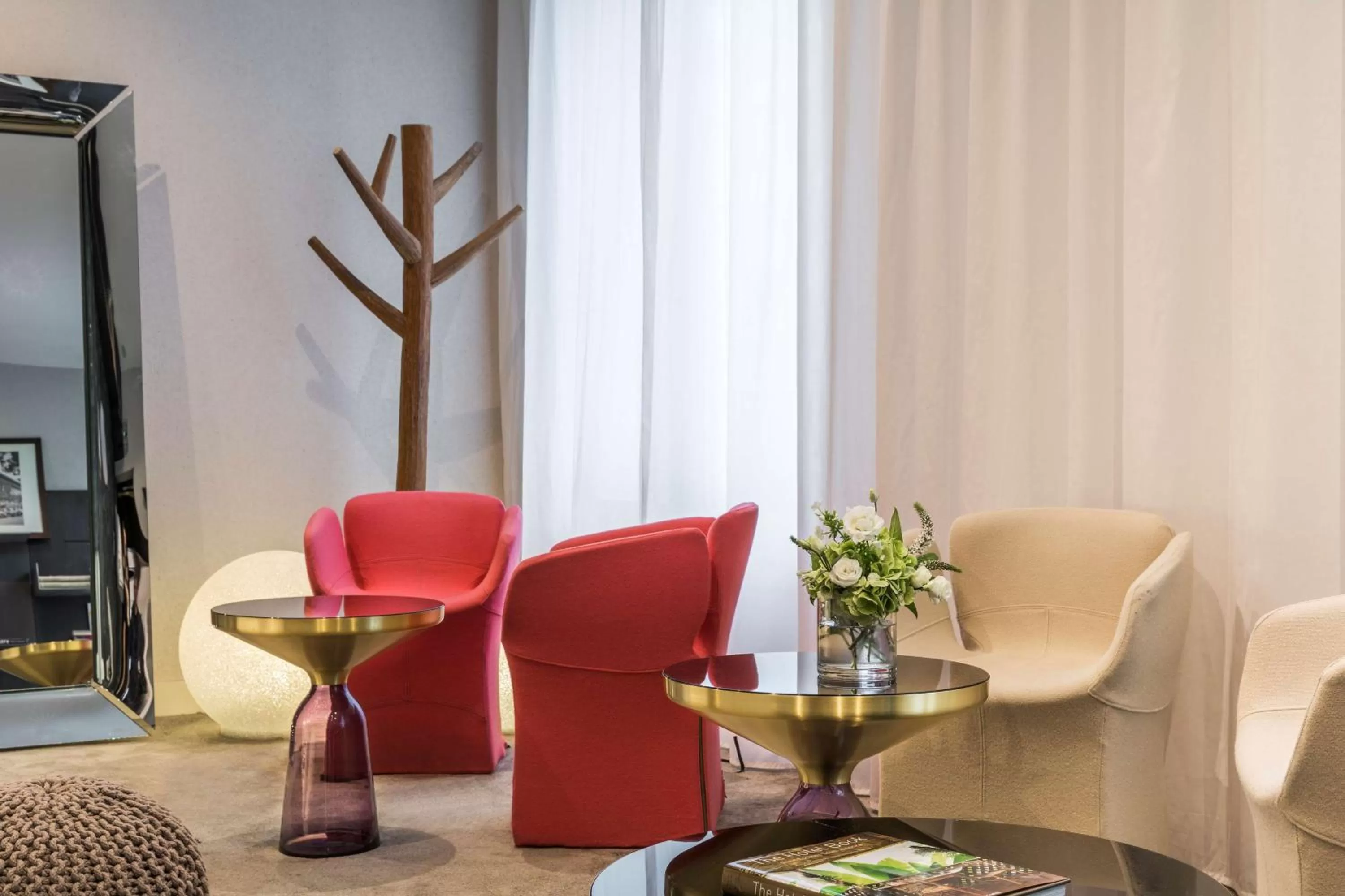 Lobby or reception in Best Western Plus La Demeure