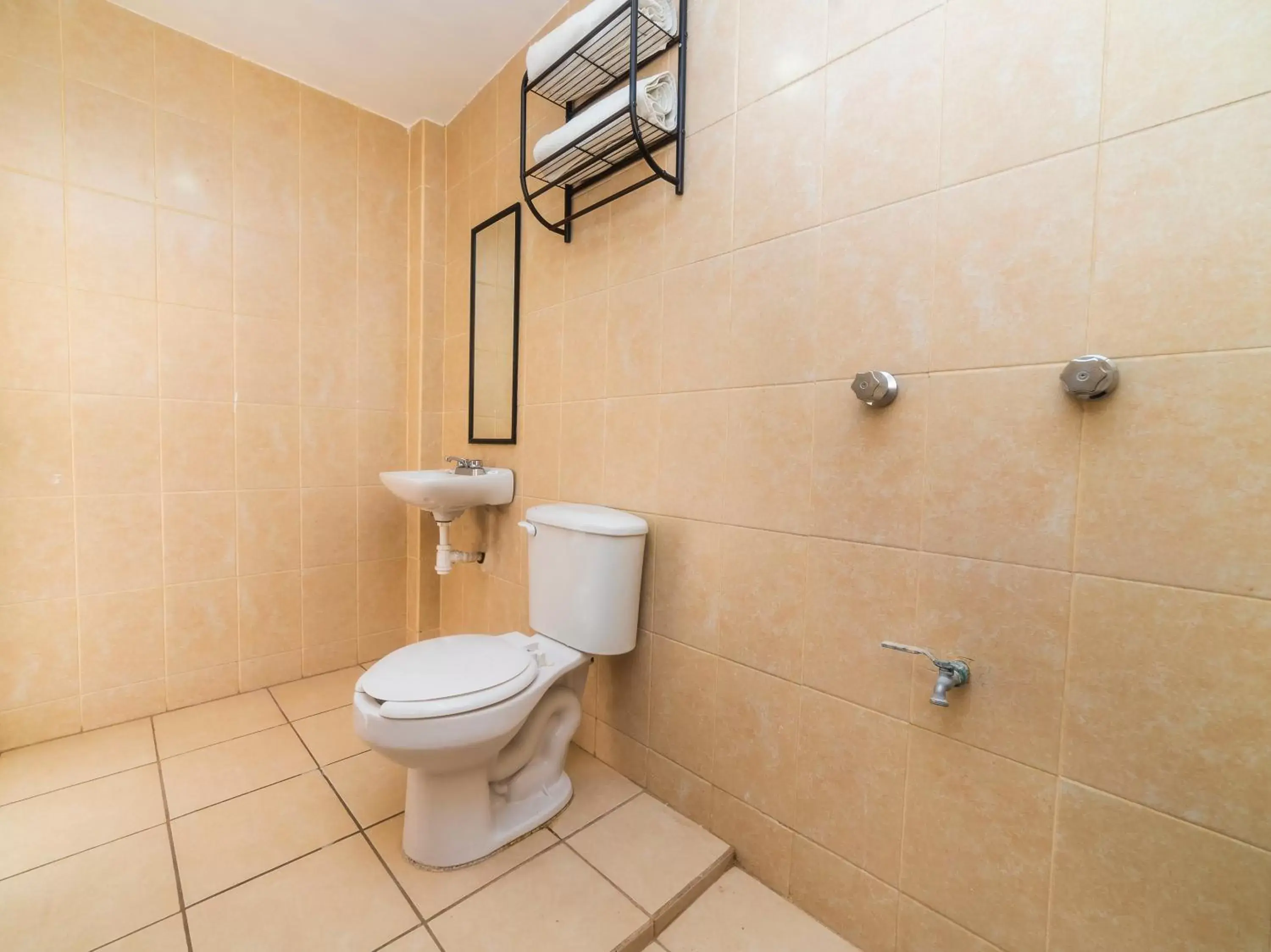 Bathroom in Hotel Zaragoza