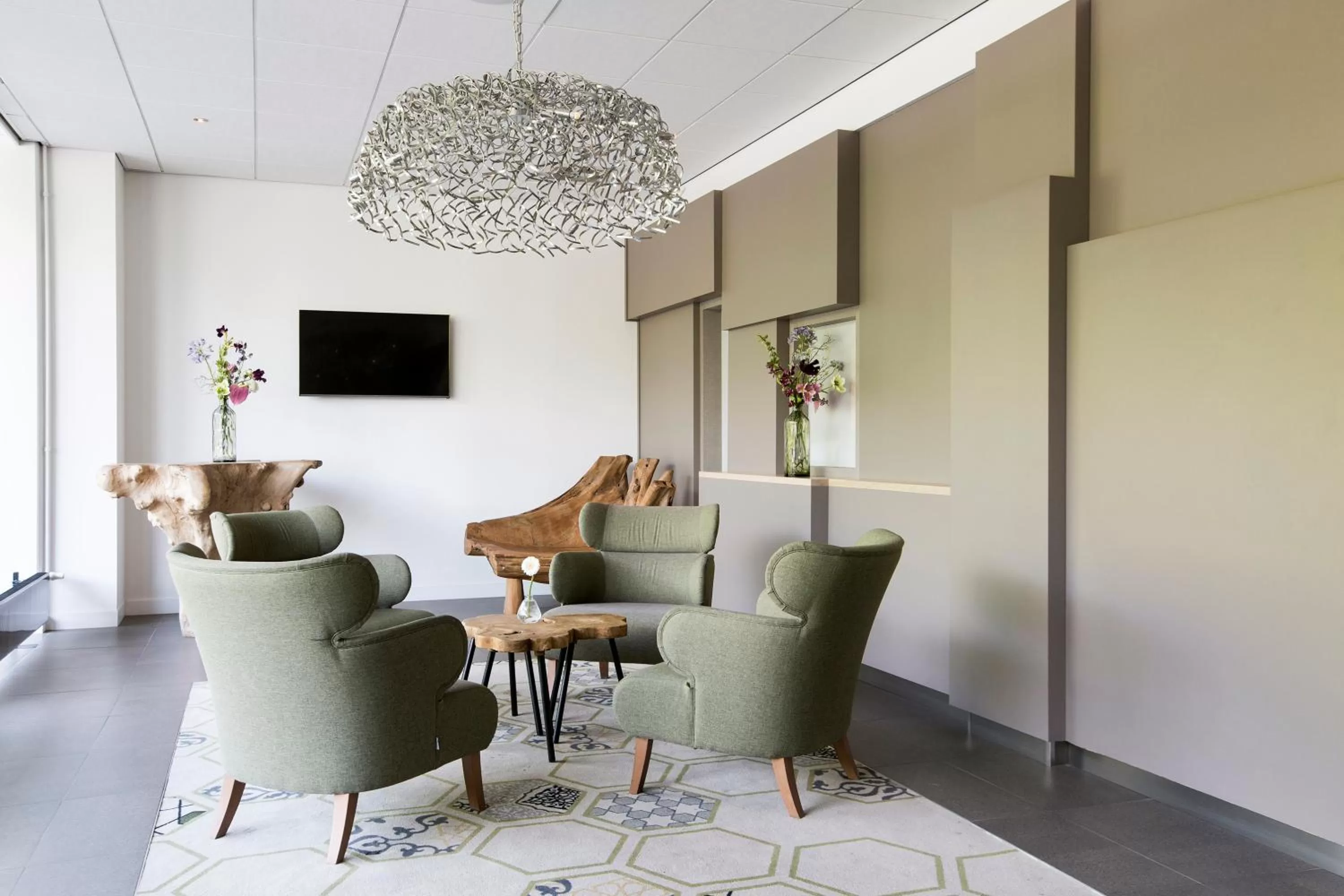 Lobby or reception in Leonardo Hotel Den Haag Babylon