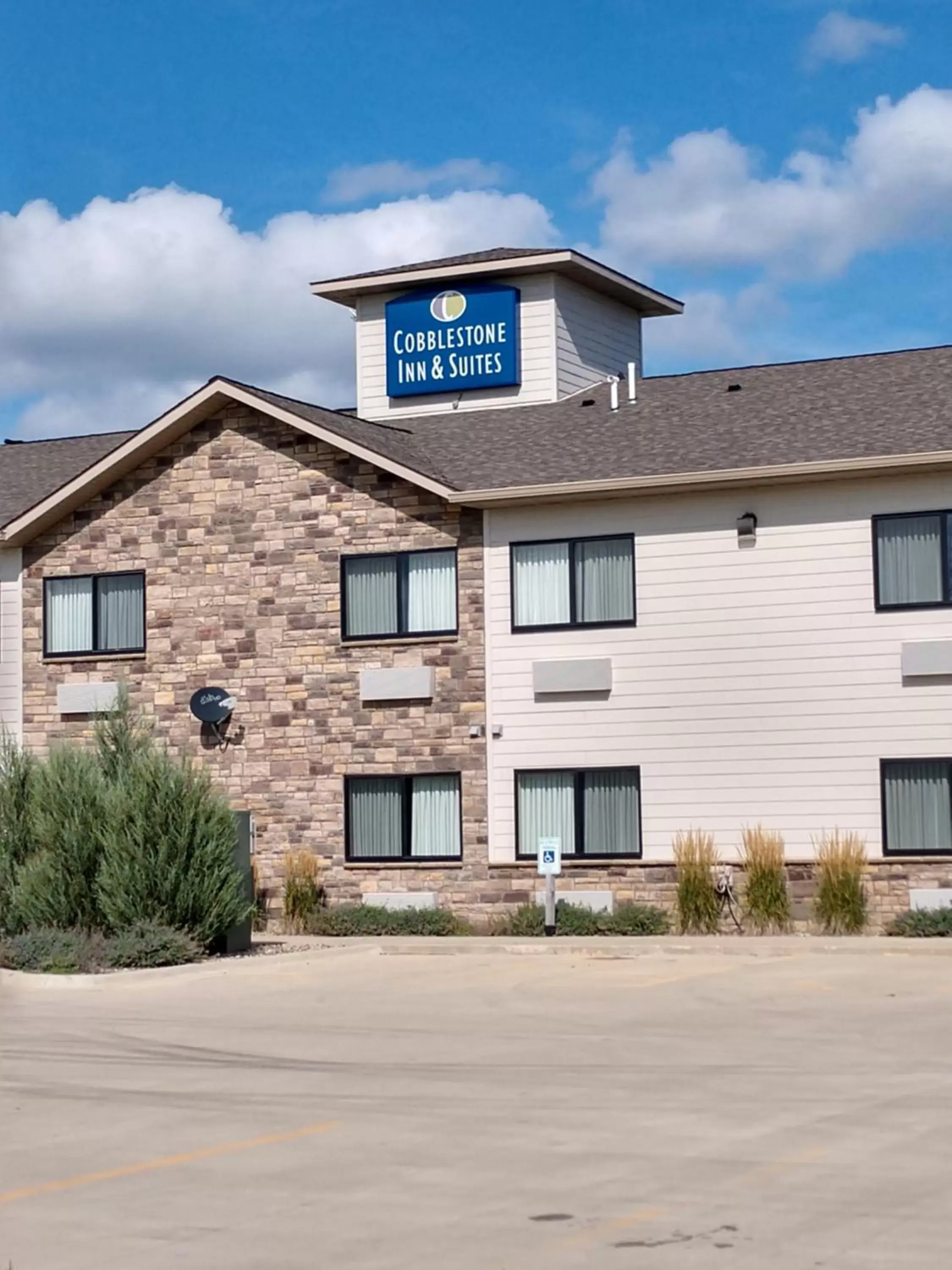 Property logo or sign, Property Building in Cobblestone Inn & Suites - Monticello