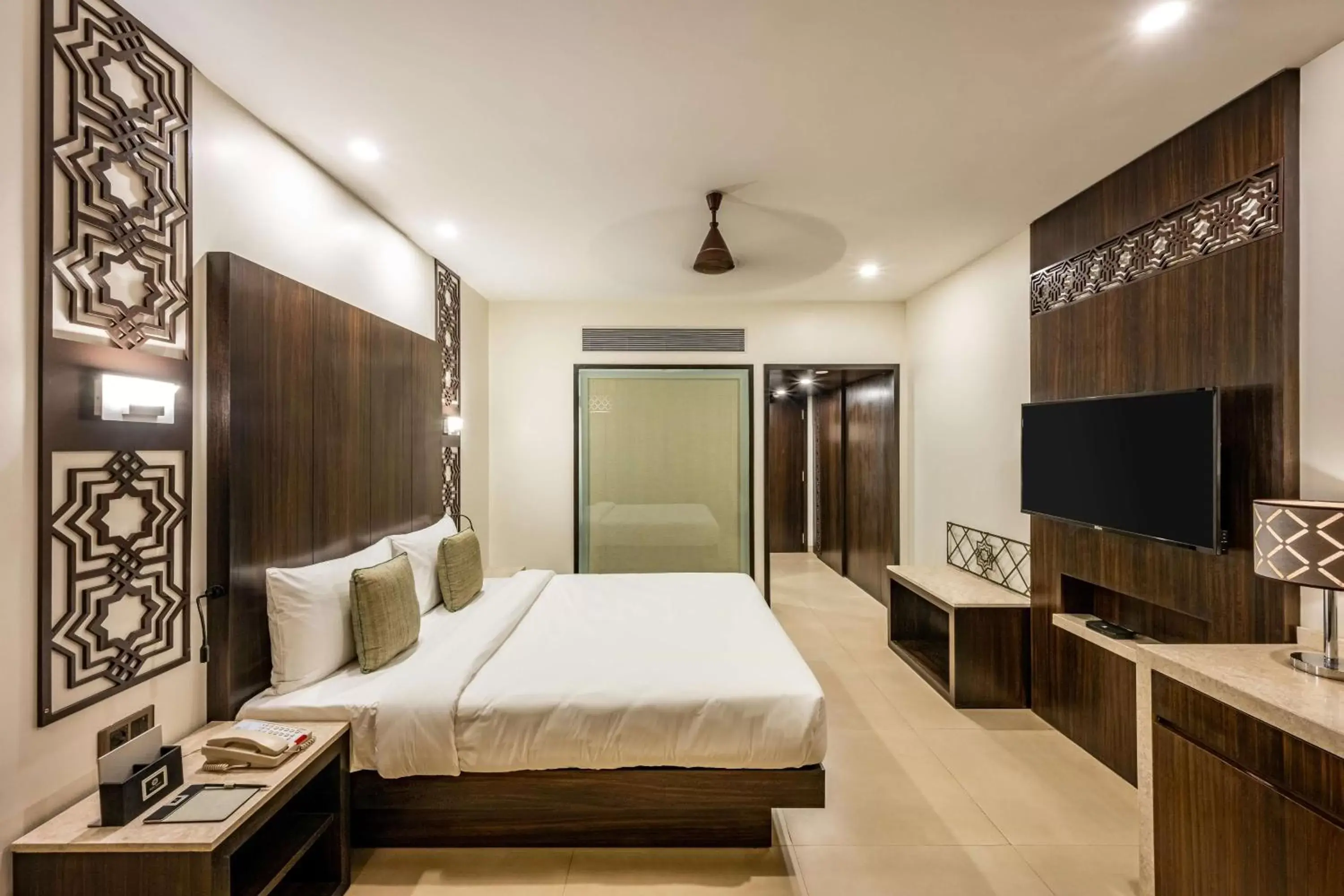Bedroom, TV/Entertainment Center in Silver Waves Resort & Spa Daman, a member of Radisson Individuals