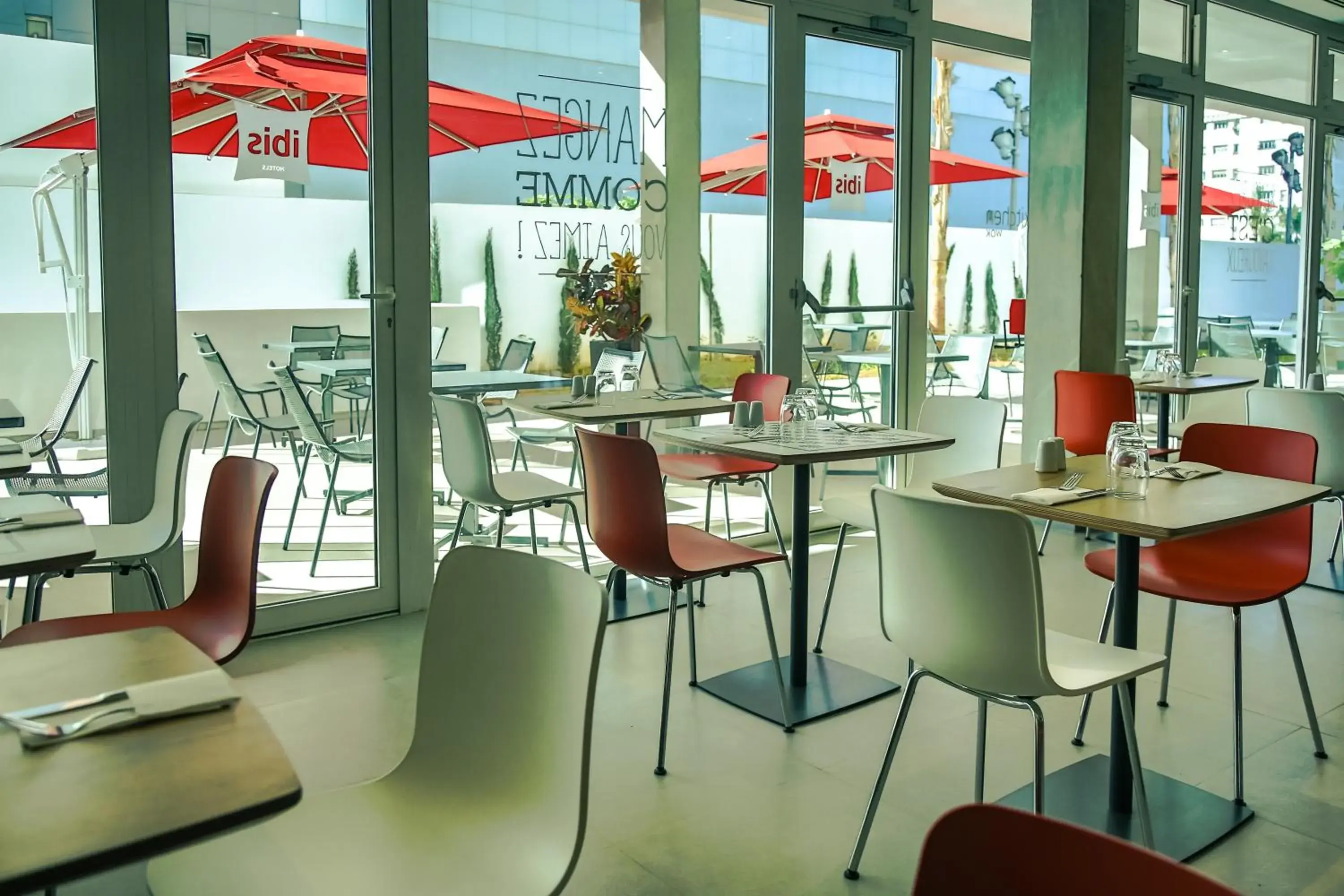 Restaurant/Places to Eat in Ibis Rabat Agdal