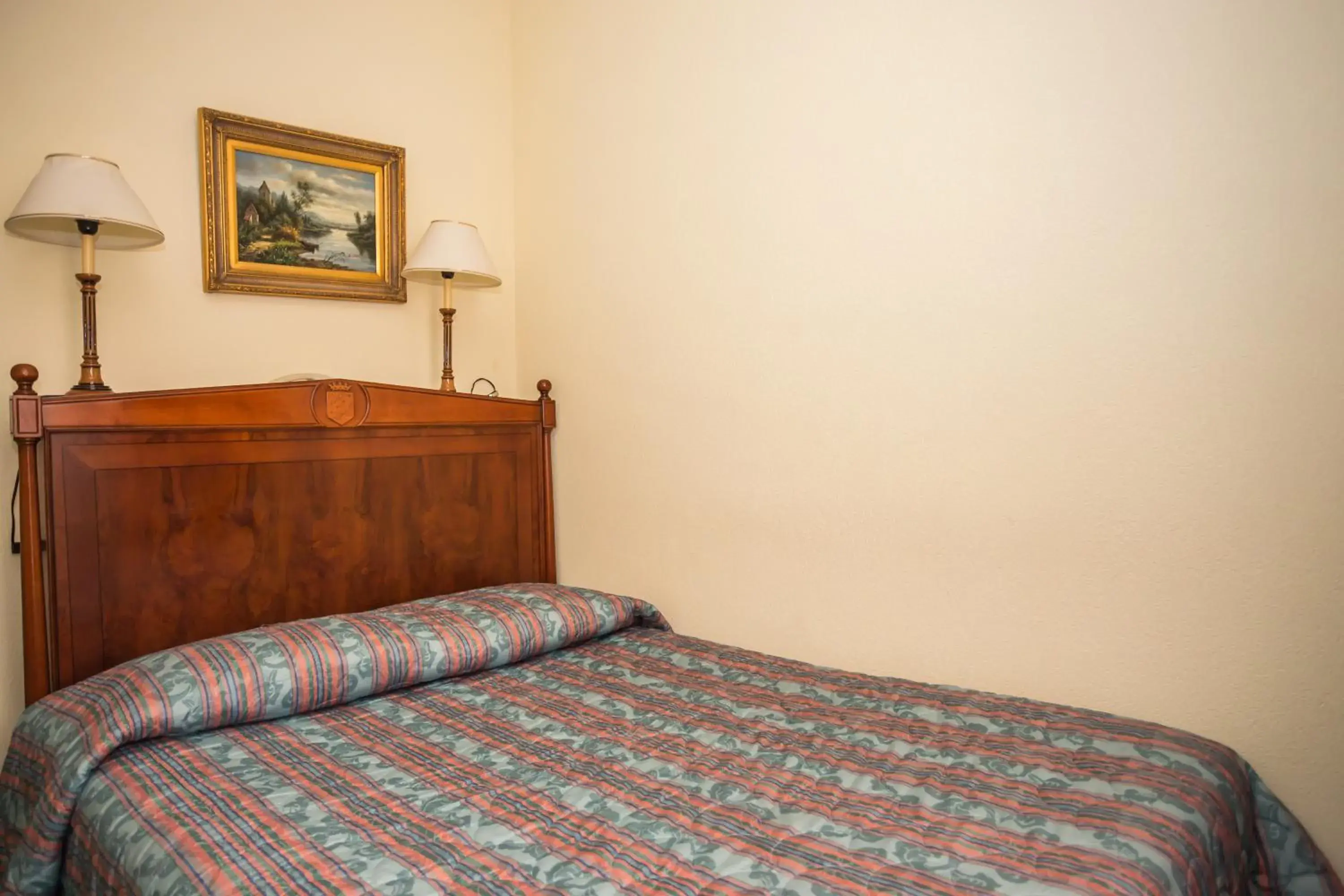 Single Room in Hotel Churchill Single Room in Hotel Churchill