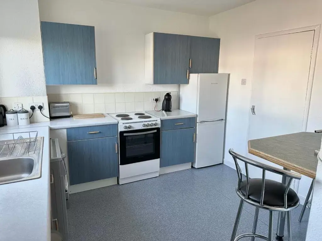 Kitchen/Kitchenette in Nithsdale Hotel