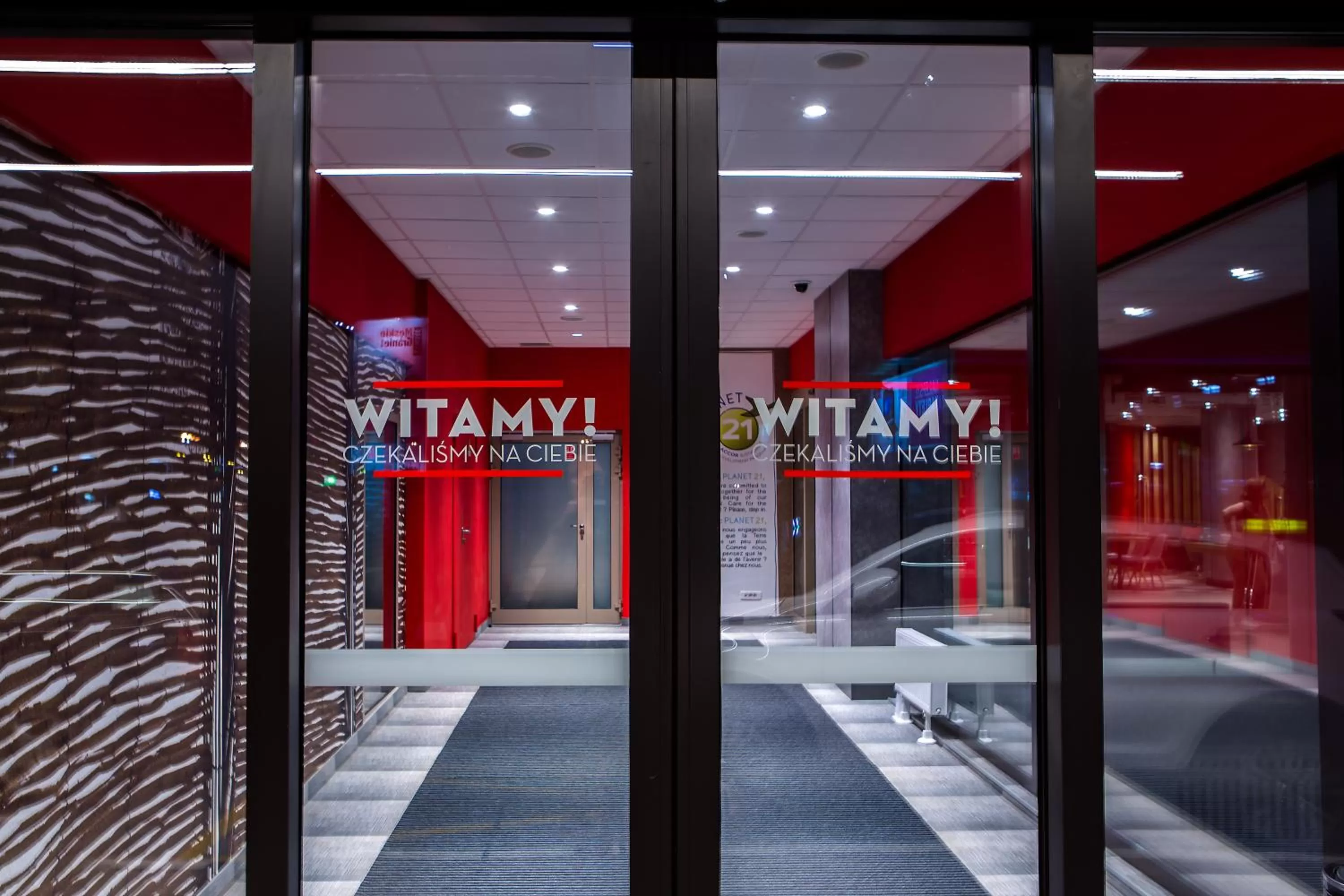 Facade/entrance in Ibis Wroclaw Centrum