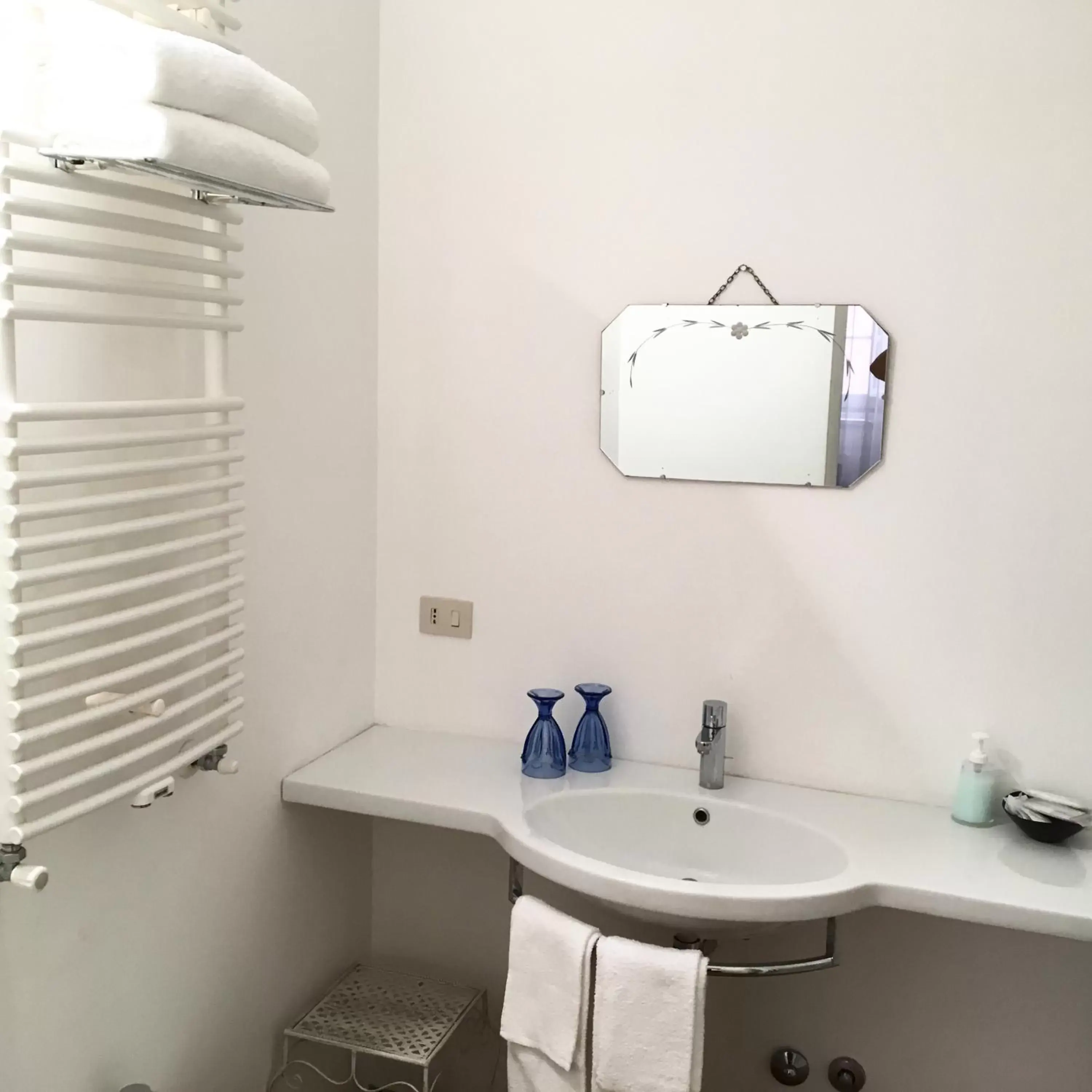 Bathroom in Vicolo del Lupo Guesthouse