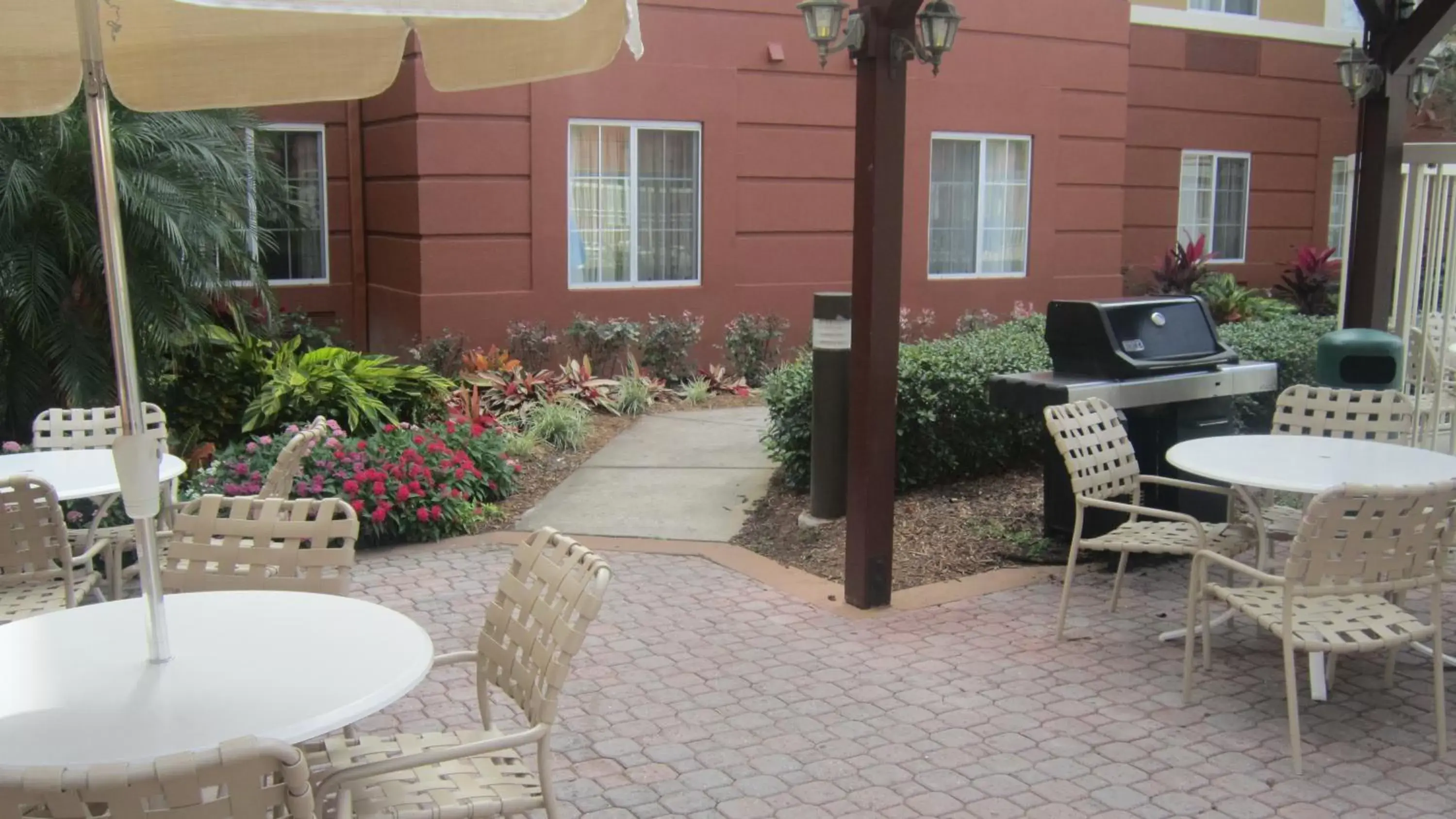 Patio in Extended Stay America Suites - Orlando - Convention Center - Universal Blvd