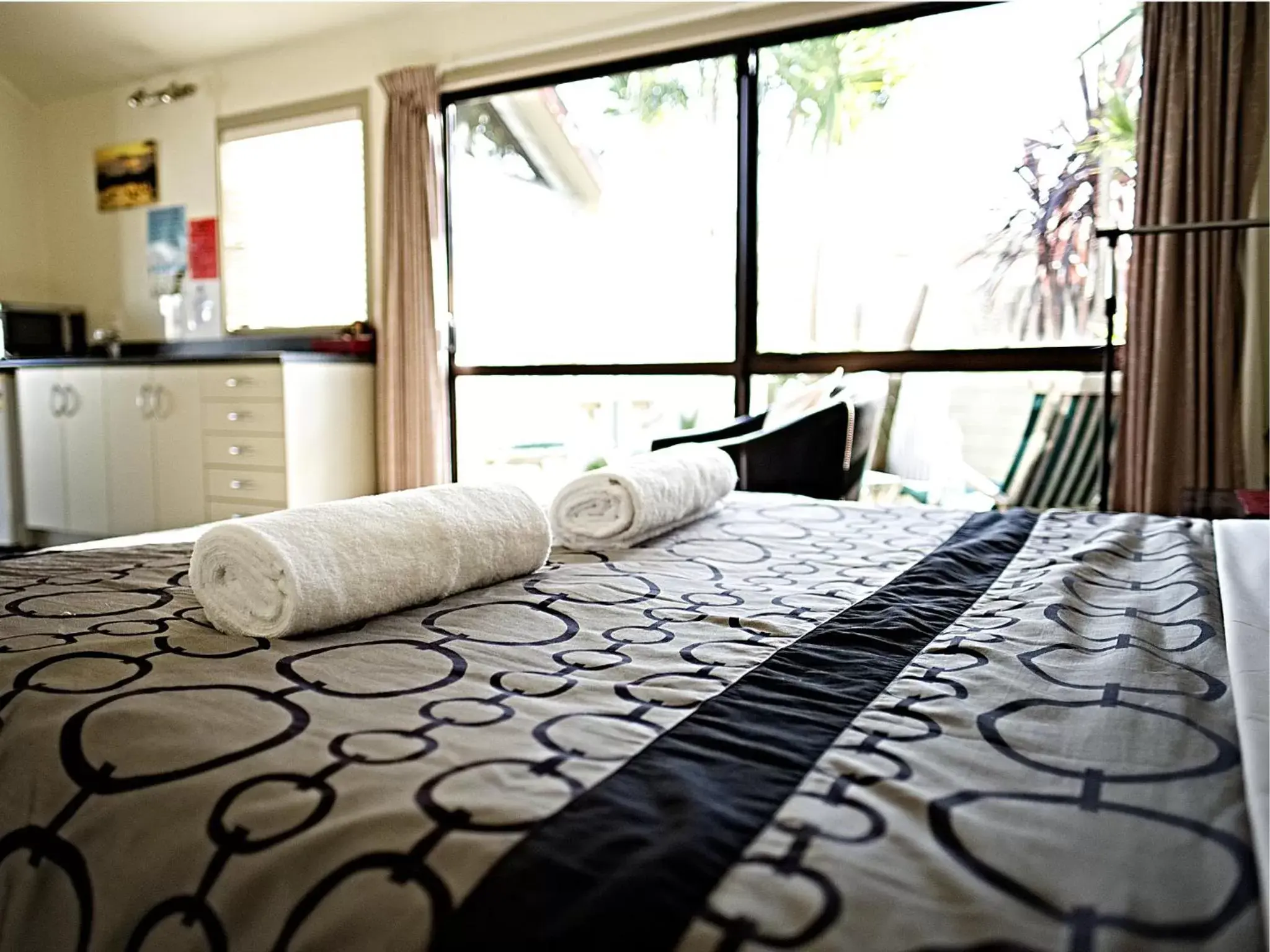 Bed in Tairua Shores Motel