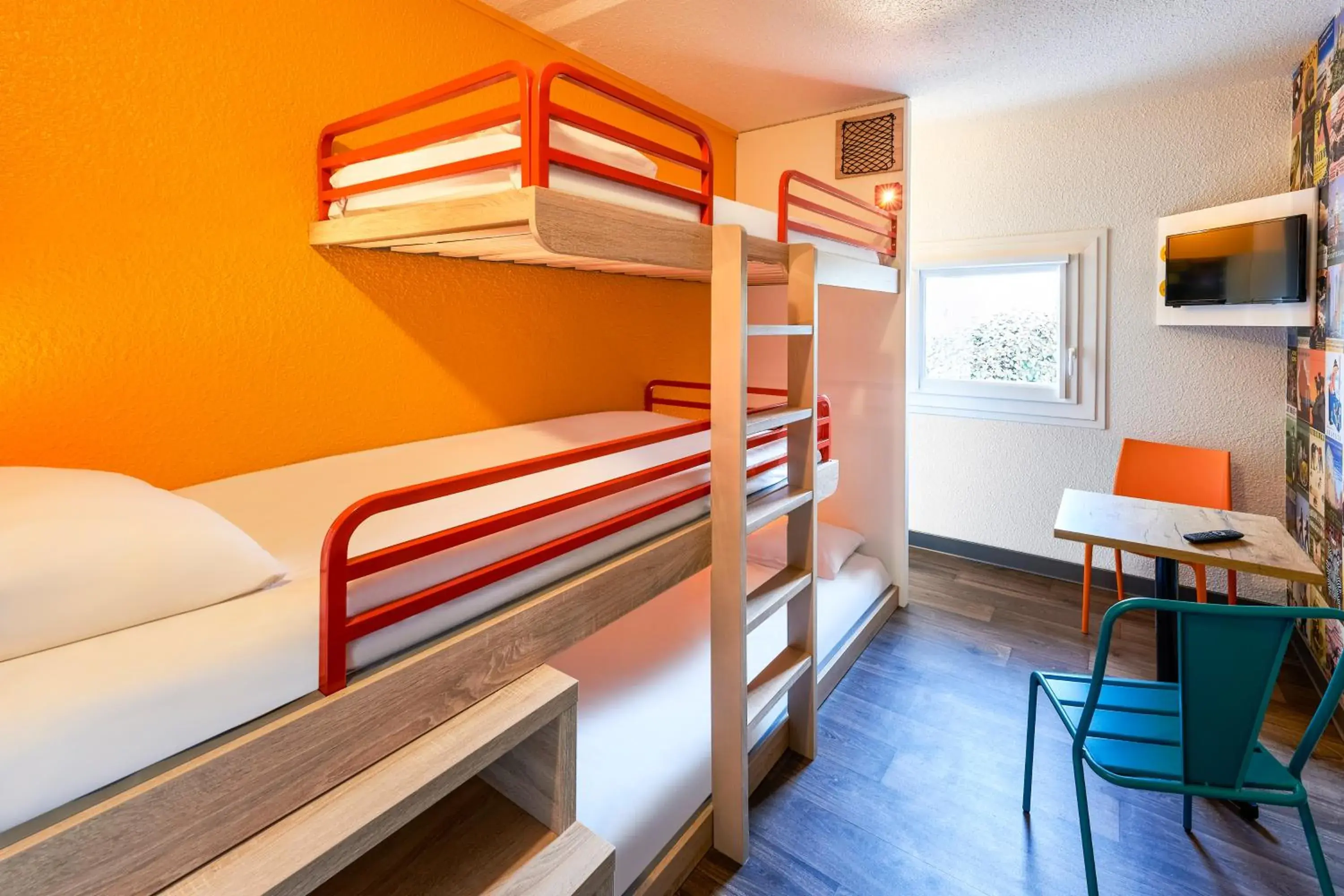 Bunk Bed in hotelF1 Bayonne