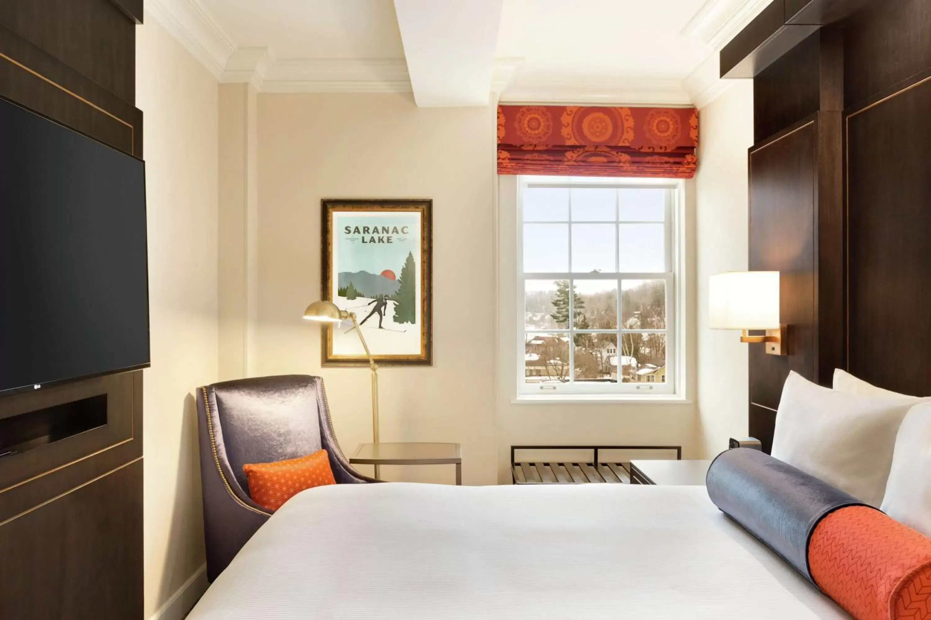 Bedroom, Seating Area in Hotel Saranac, Curio Collection By Hilton