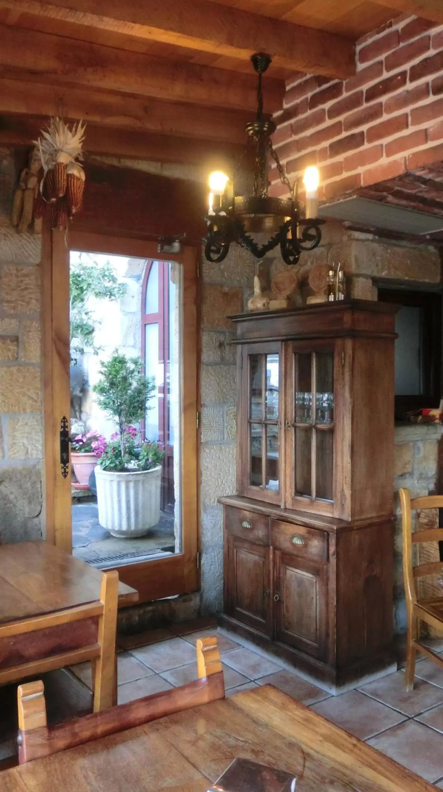Lounge or bar in Hotel Las Ruedas