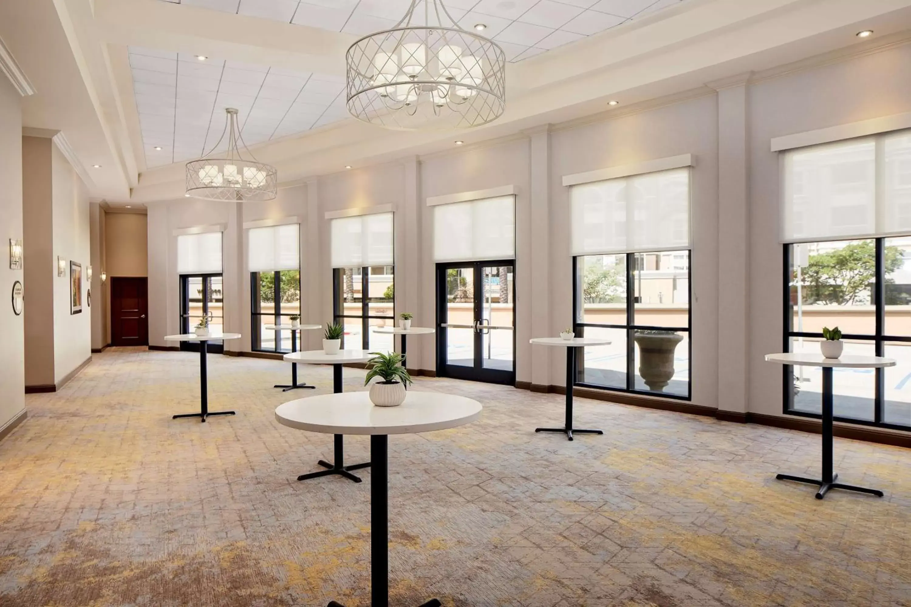 Meeting/conference room in DoubleTree by Hilton Santa Ana - Orange County Airport