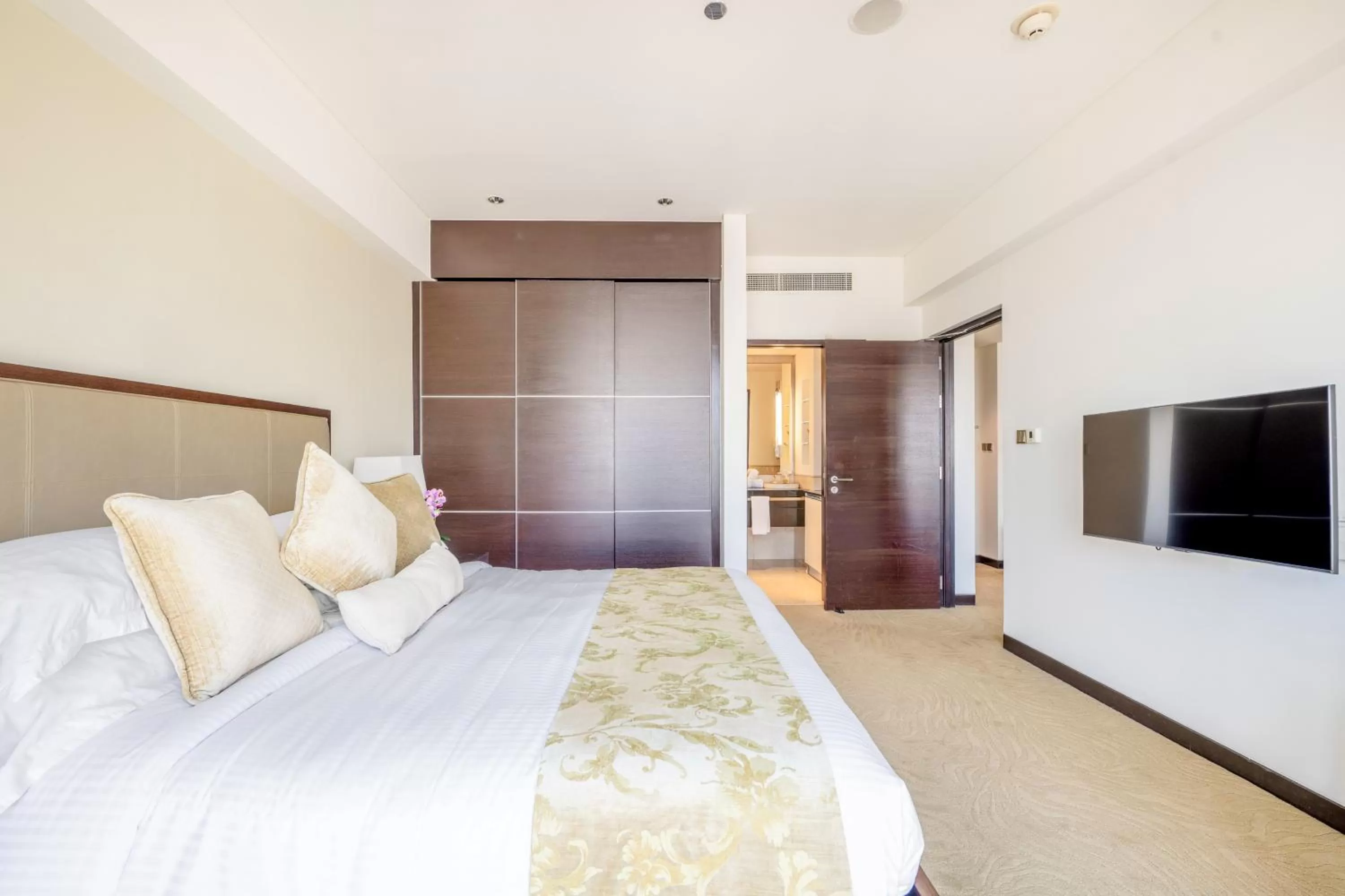 Bedroom, Bed in Emaar Residences Dubai Marina by Qstay - formerly Address Dubai Marina