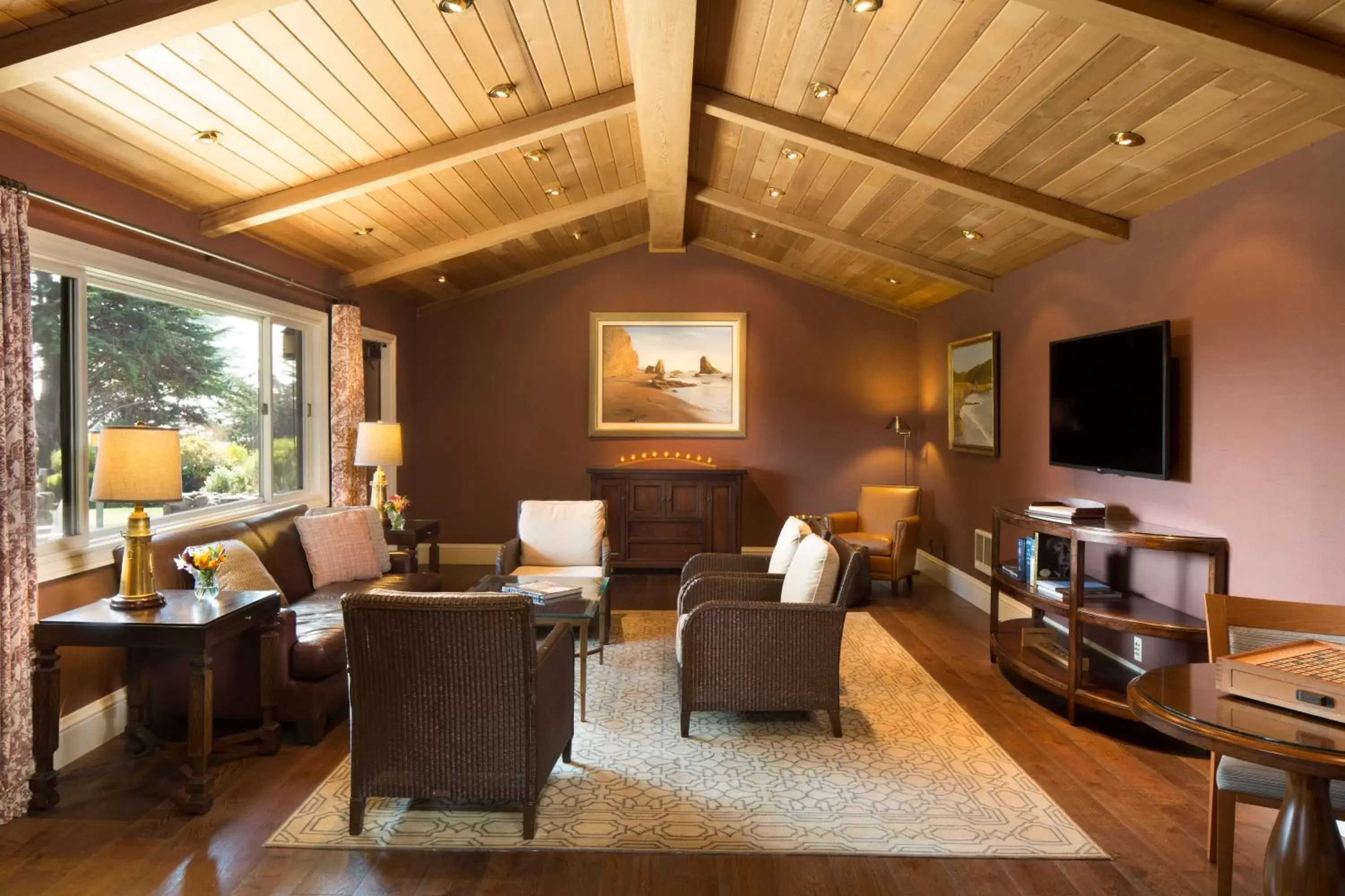 Communal lounge/ TV room, Seating Area in The Lodge at Bodega Bay