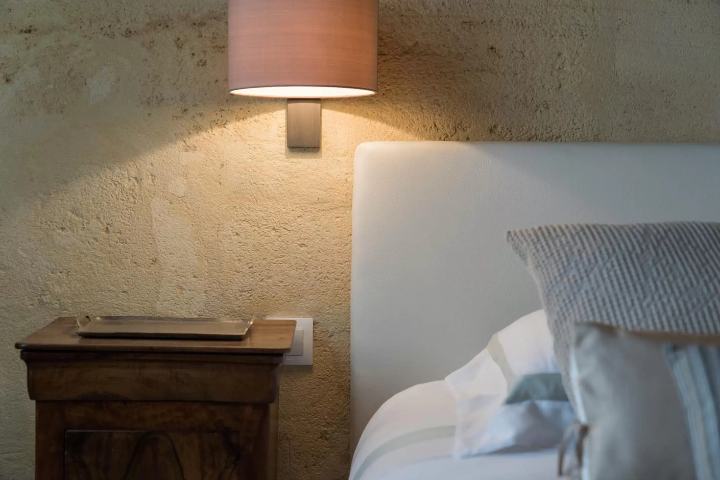 Bedroom, Bed in Château Bonalgue - Pomerol