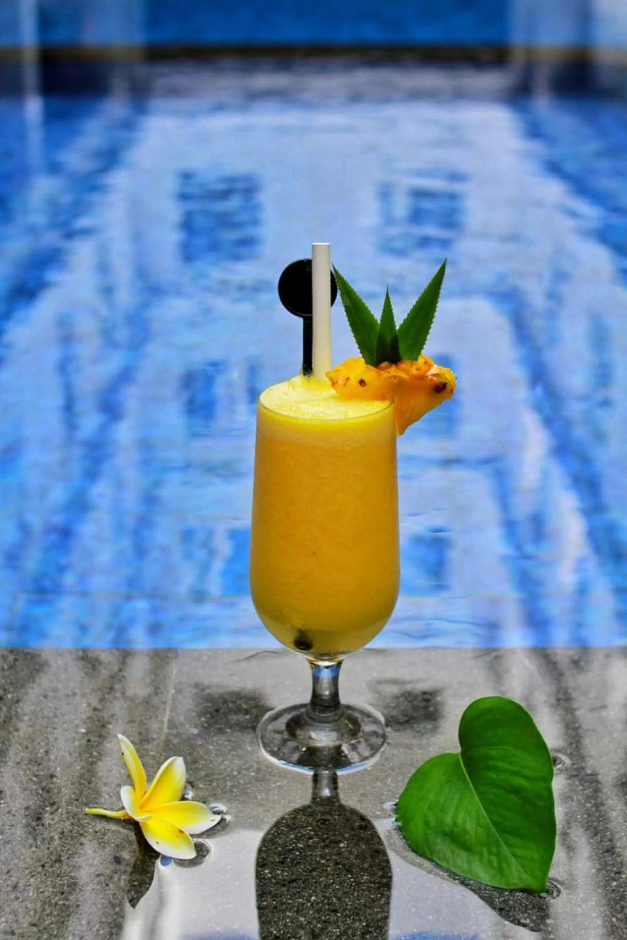 Food and drinks in Swiss-Belexpress Kuta Legian