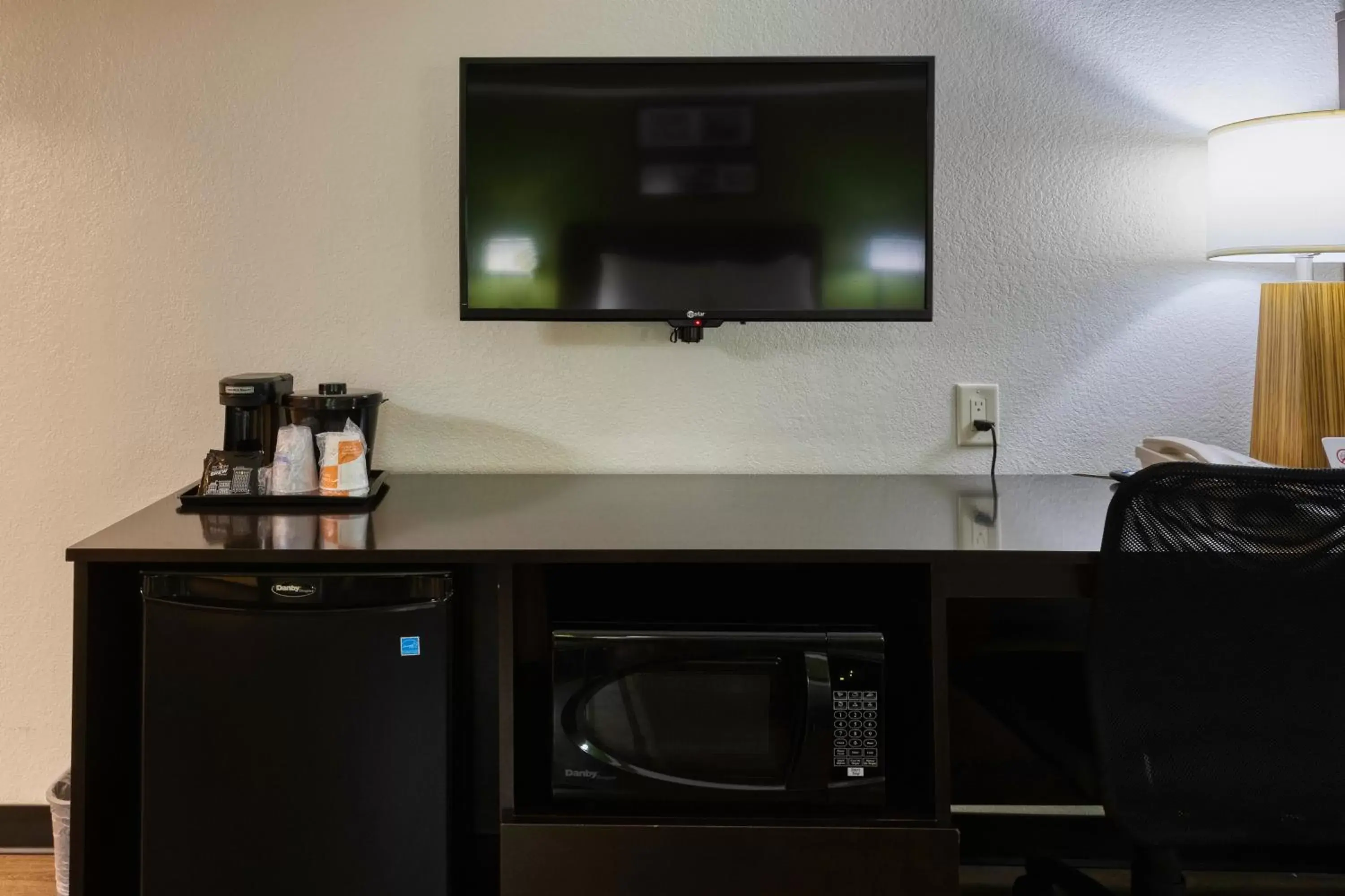 TV and multimedia, TV/Entertainment Center in Surestay Plus Hotel by Best Western Superstition Springs