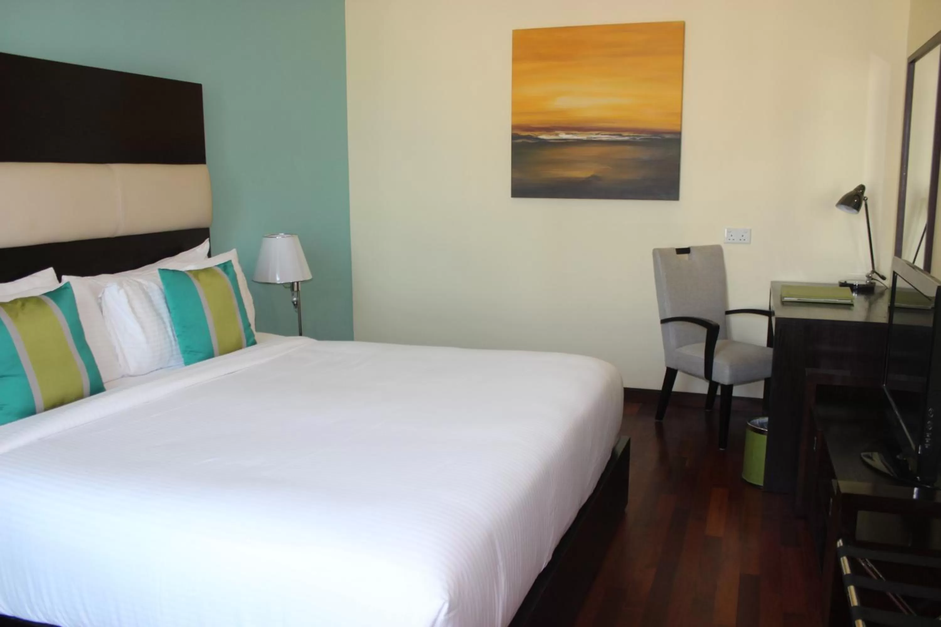 Photo of the whole room, Bed in Ramada by Wyndham Downtown Dubai