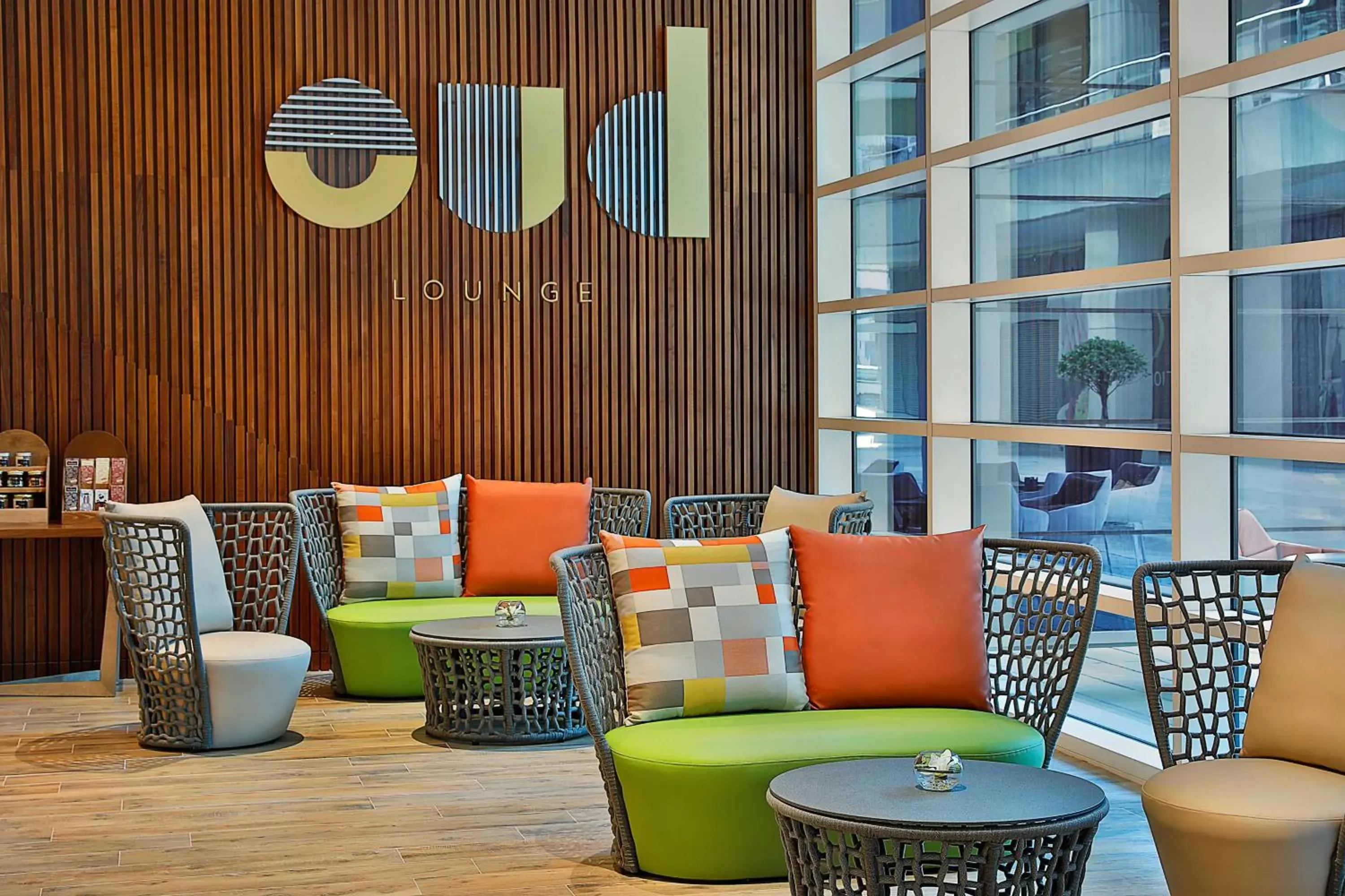 Lobby or reception, Restaurant/Places to Eat in DoubleTree by Hilton Dubai - Business Bay