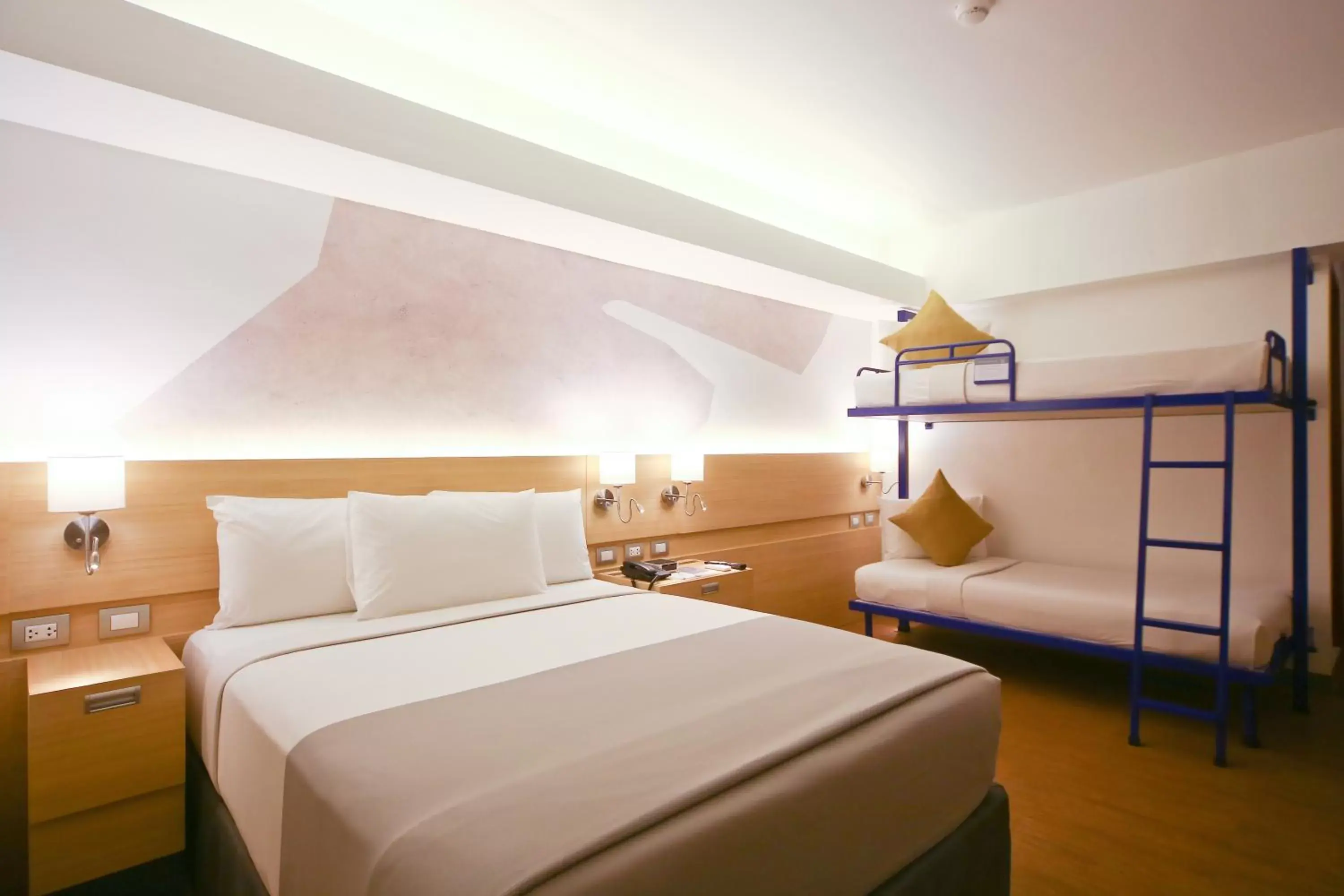 Bed in TRYP by Wyndham Mall of Asia Manila