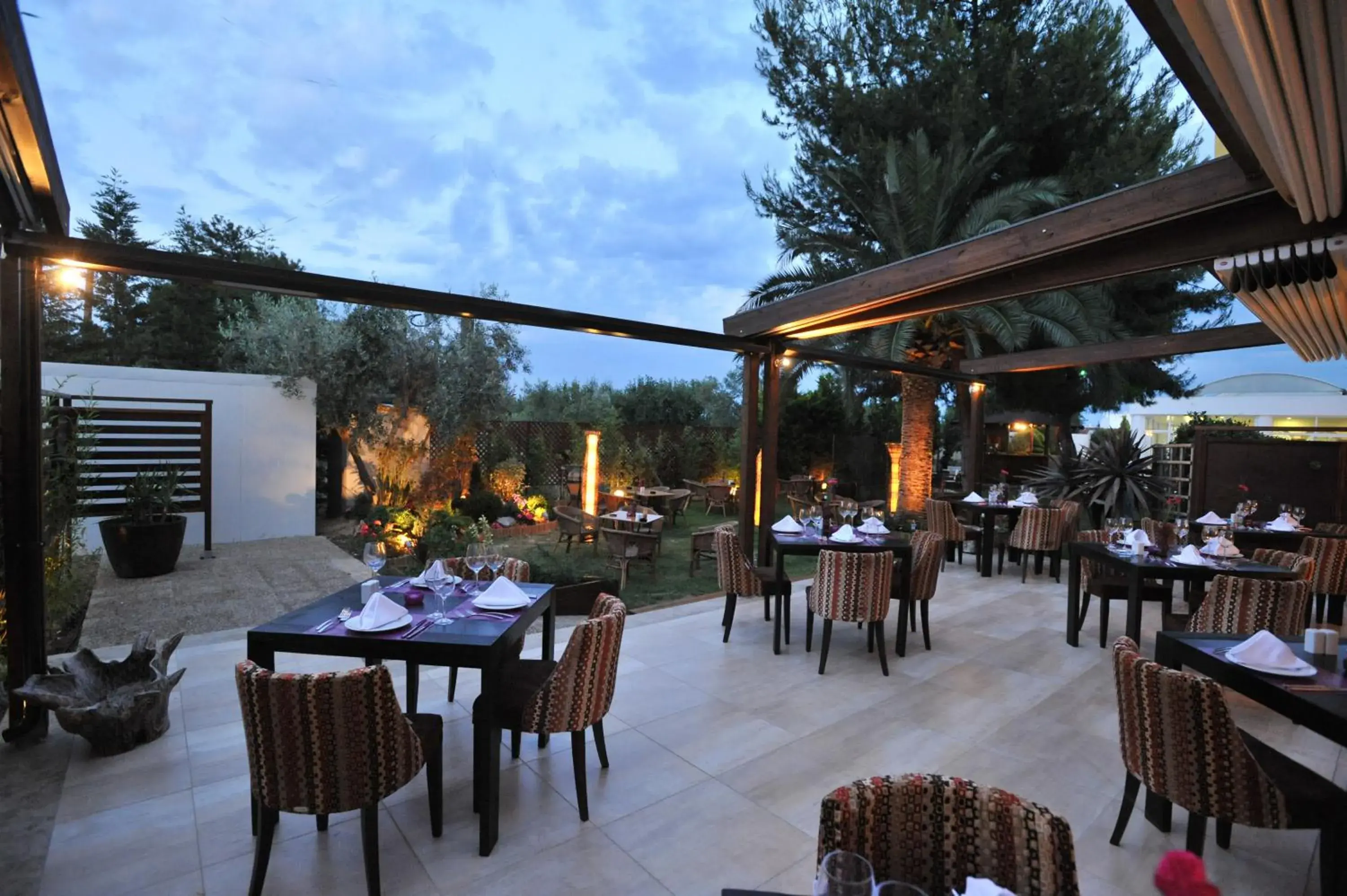 Restaurant/Places to Eat in Hotel Kalloni