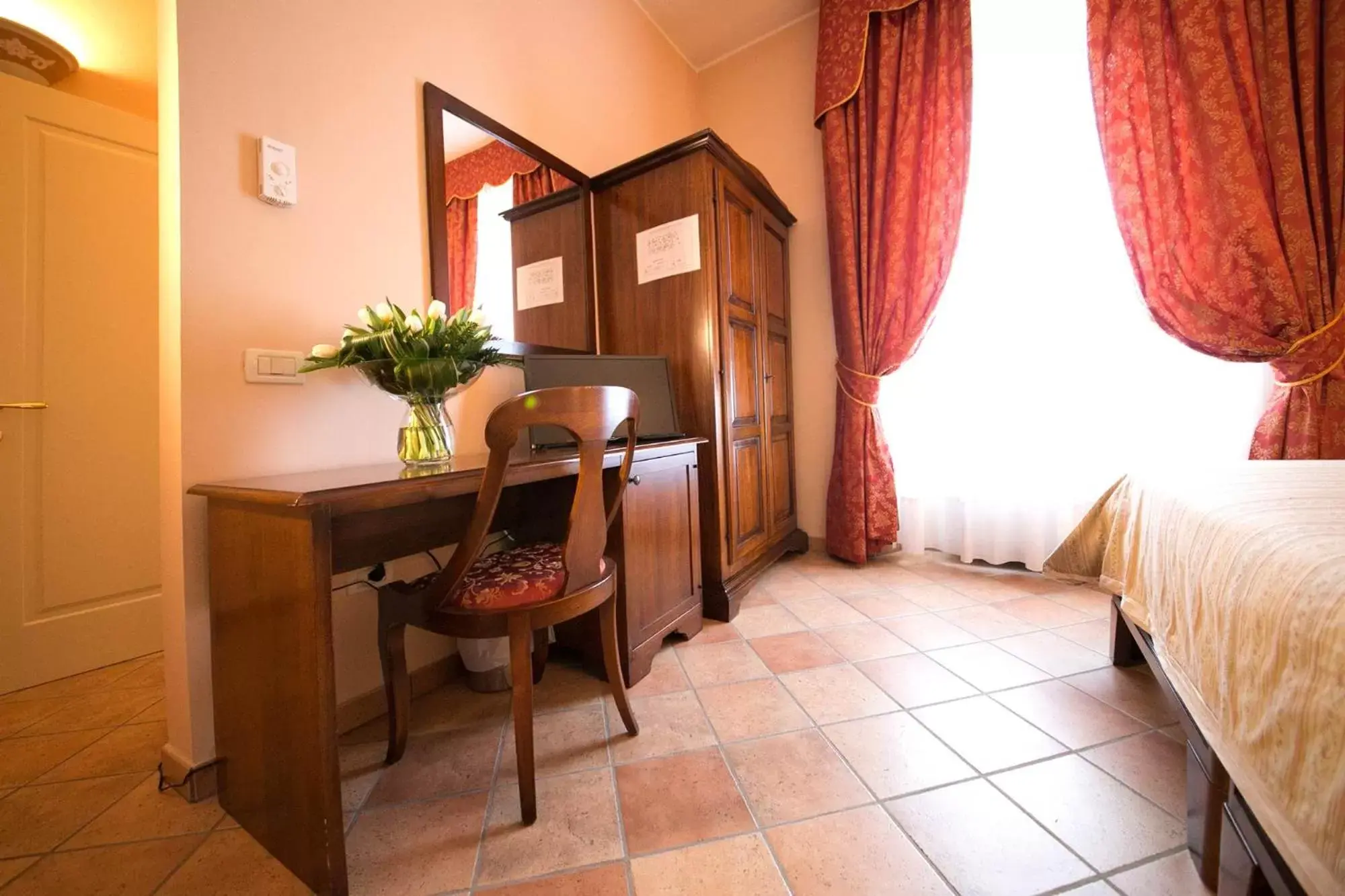 Bedroom, Seating Area in Locanda Ca’ Rossa